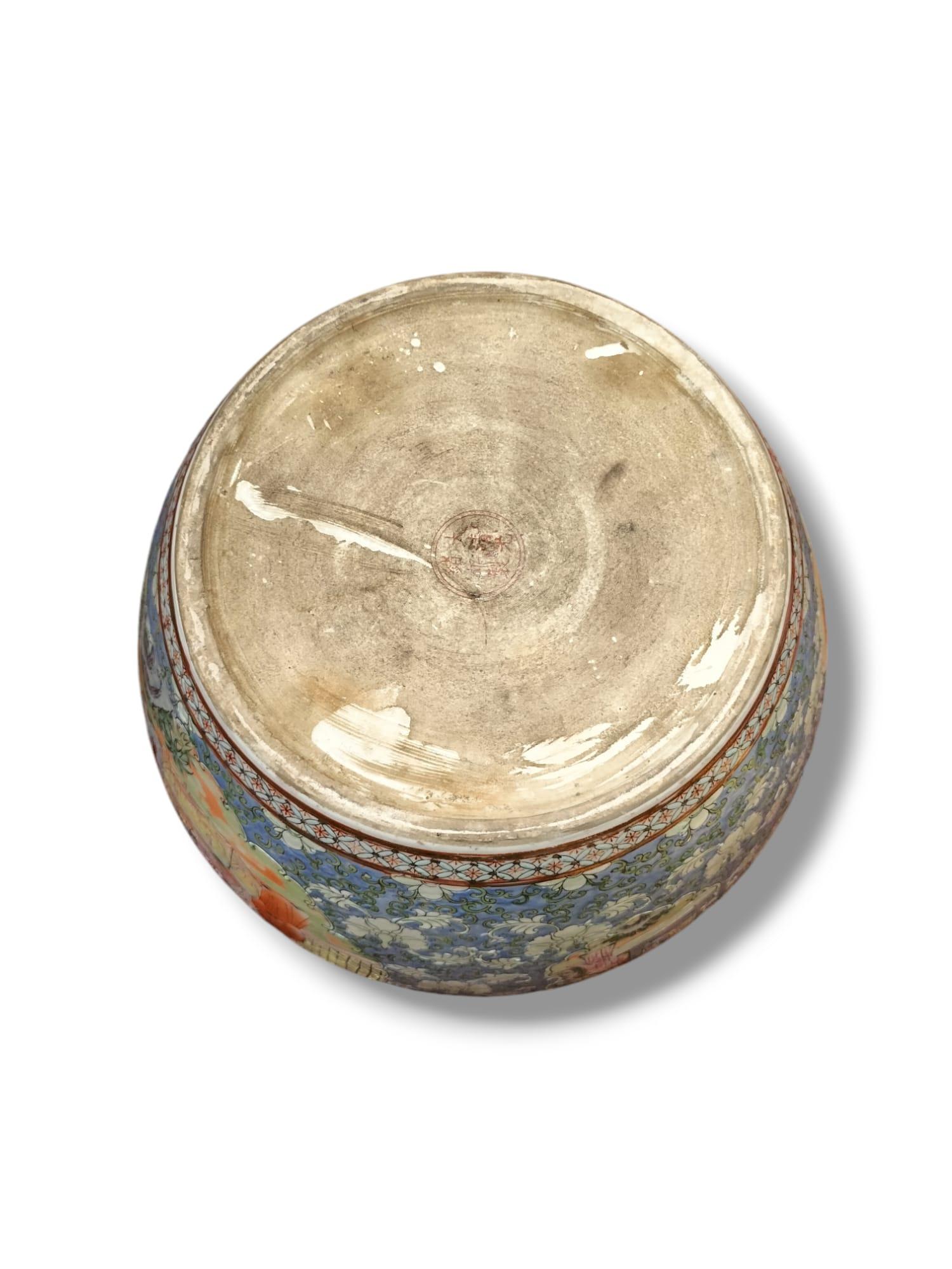 Vaso per acquario del XIX secolo in porcellana, Cina. in vendita 3