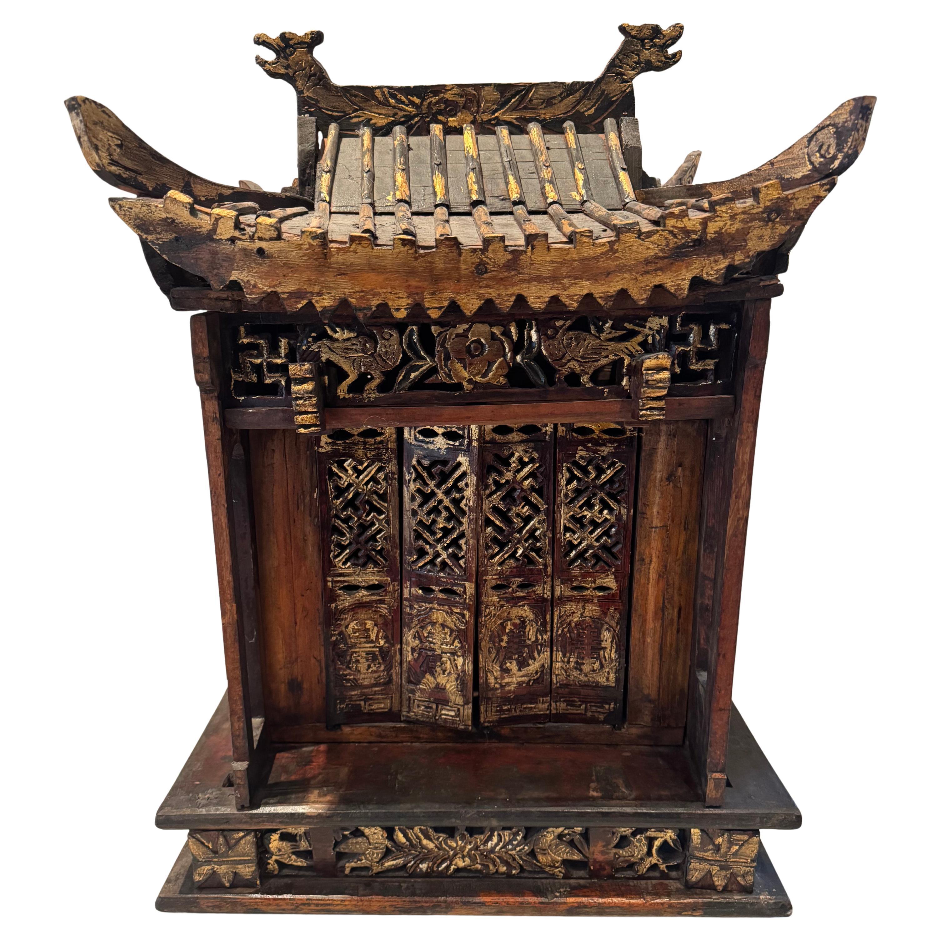 Modèle architectural du XIXe siècle d
un temple chinois