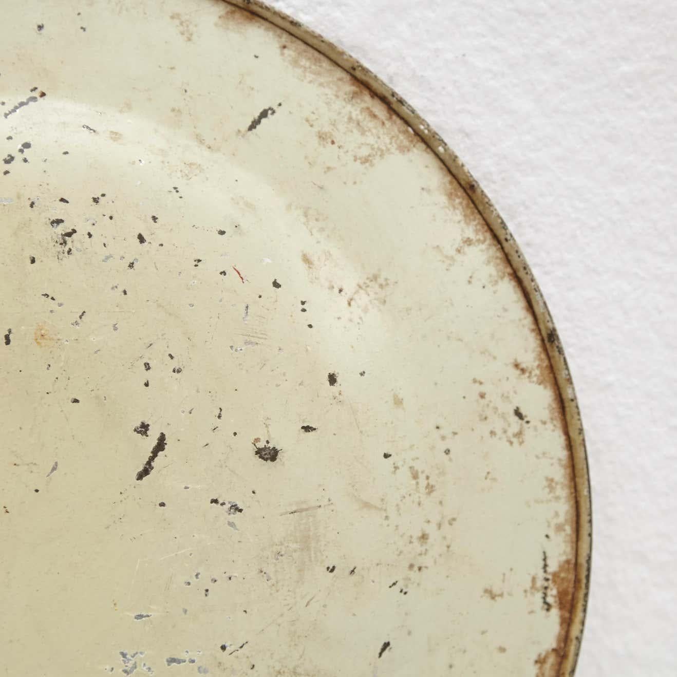 Jugendstil-Metallplatte aus dem 19. im Angebot 4