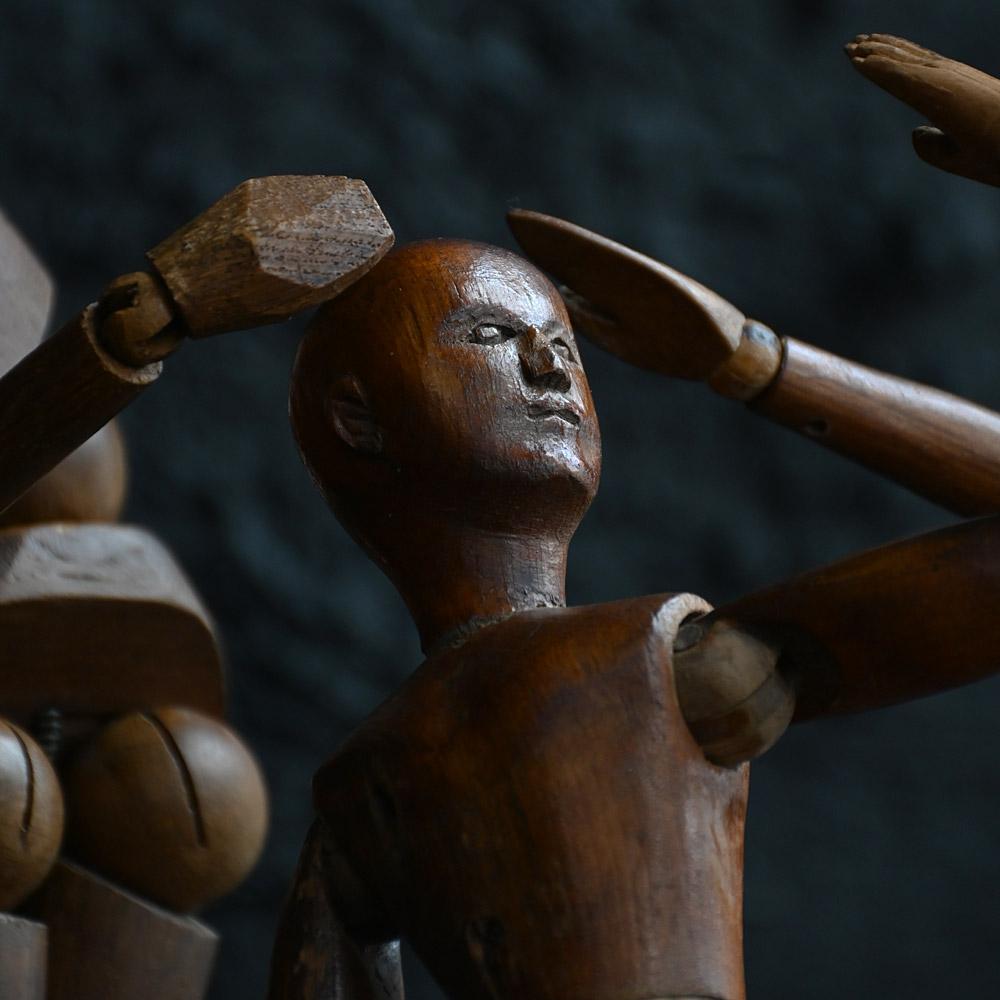 Forma de figura laica masculina de artista del siglo XIX en venta 3