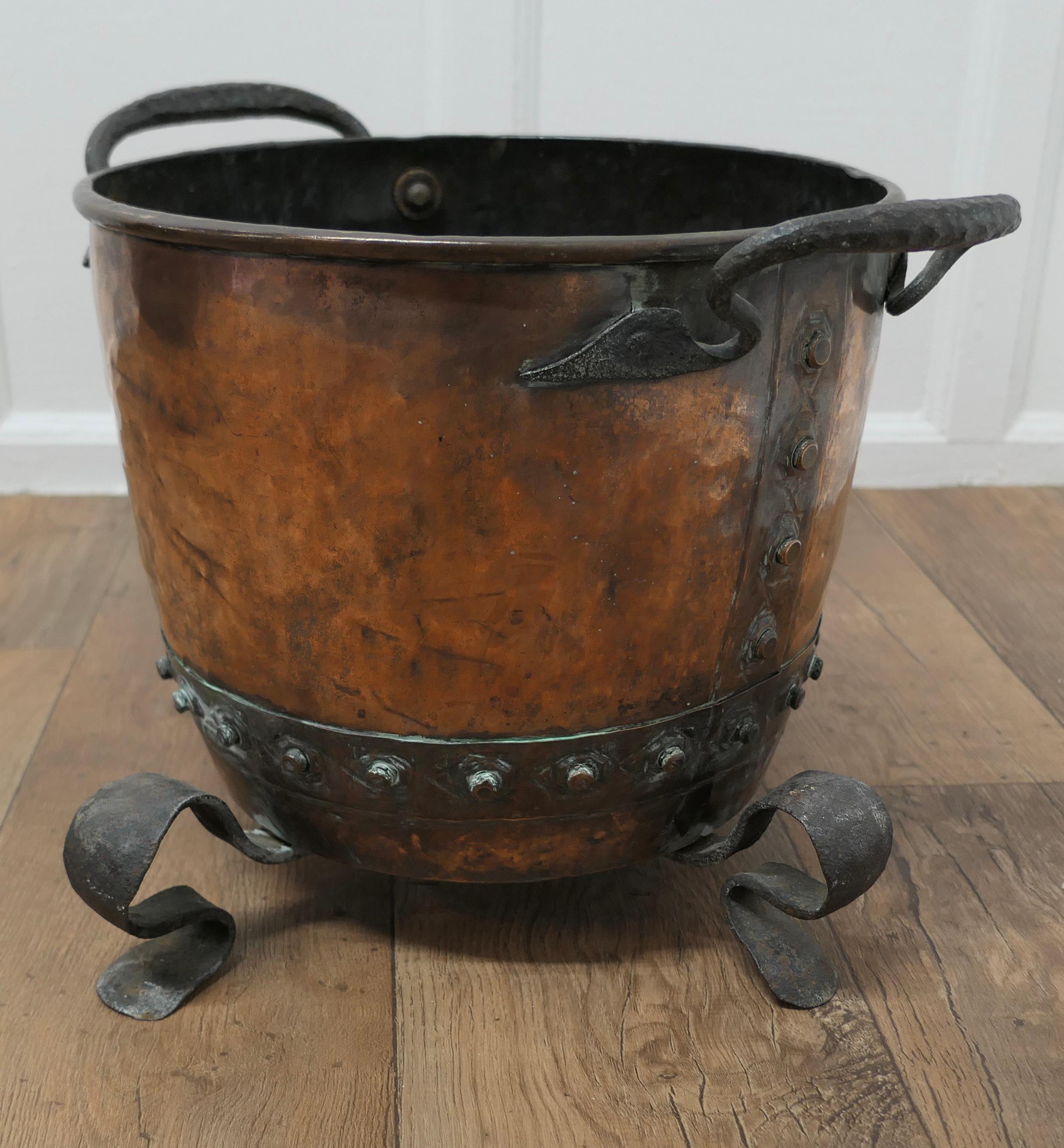 19th Century Arts and Crafts Copper and Wrought Iron Log Bin For Sale 2