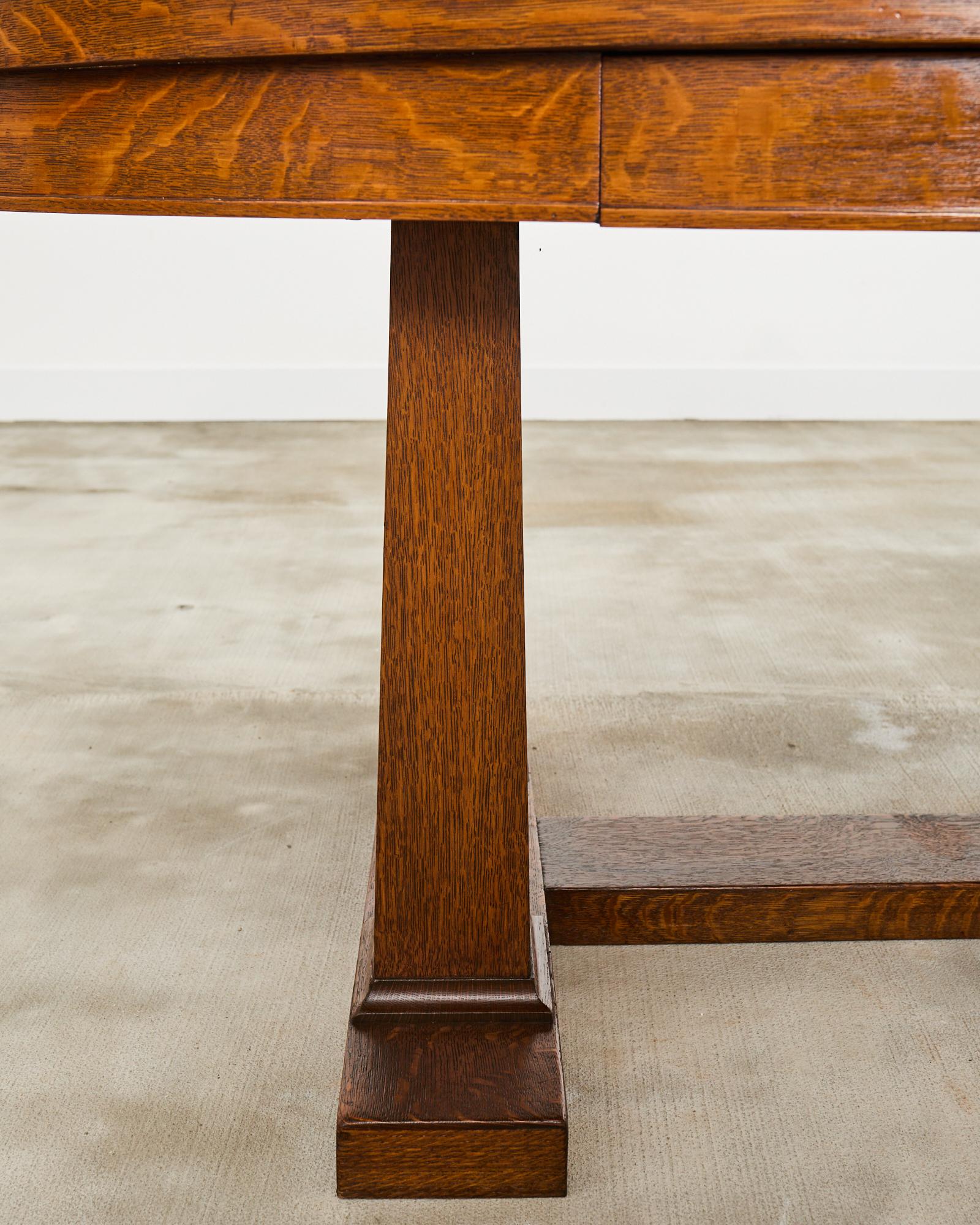 Table de salle à manger ou de bibliothèque Arts and Crafts du 19ème siècle en vente 7