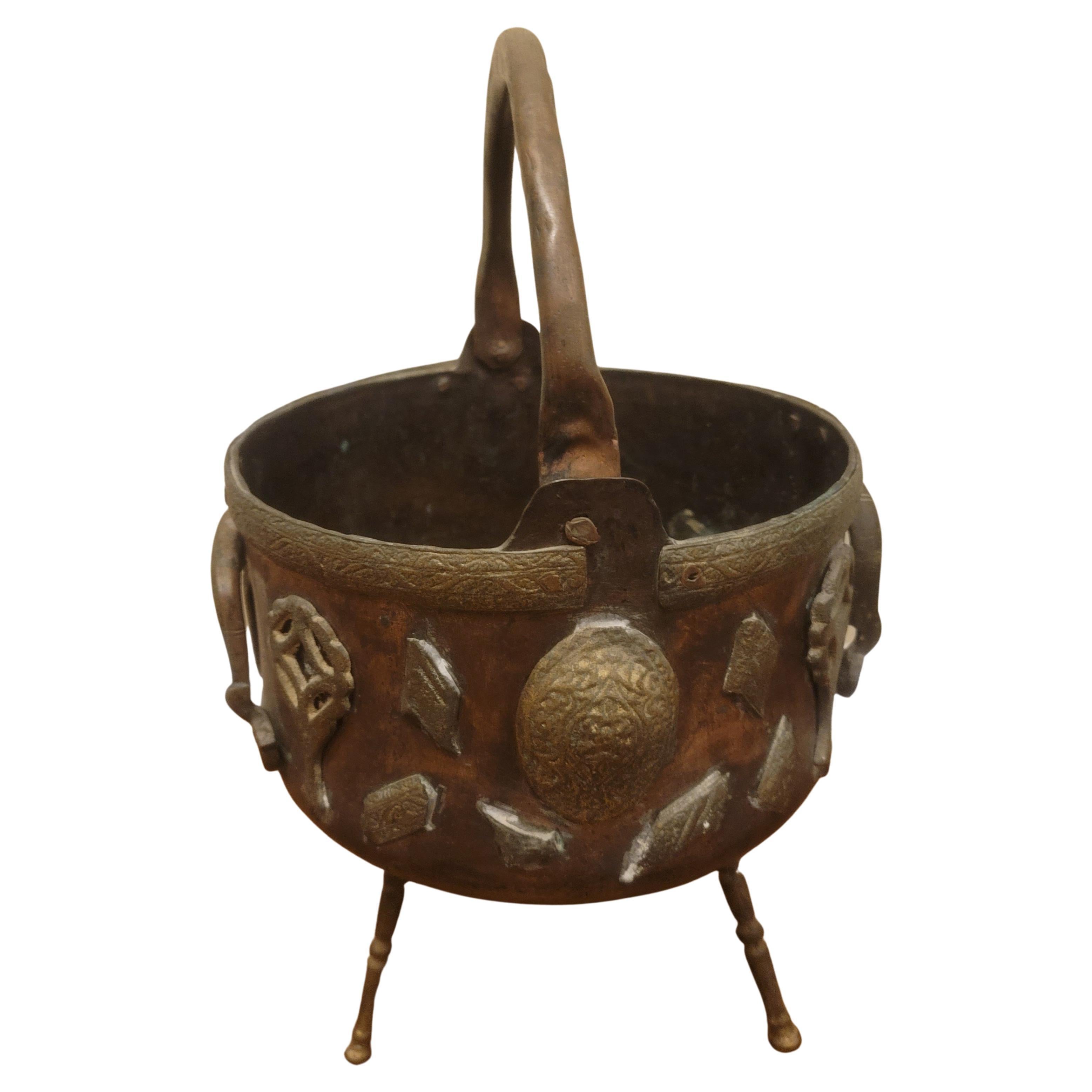 Victorian 19th Century Arts & Crafts Brass Mounted Hammered Copper Footed Fireplace Pail For Sale