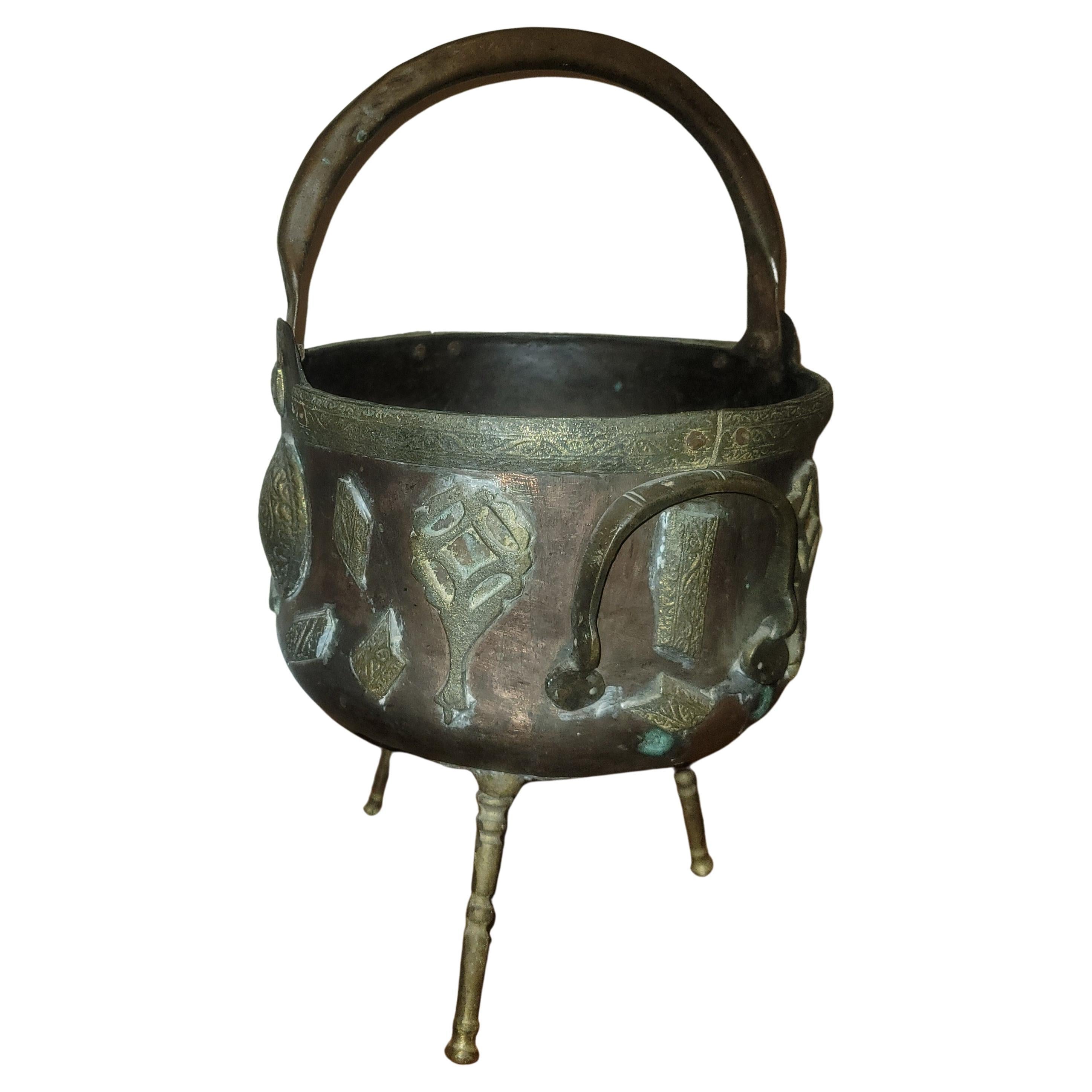 19th Century Arts & Crafts Brass Mounted Hammered Copper Footed Fireplace Pail For Sale
