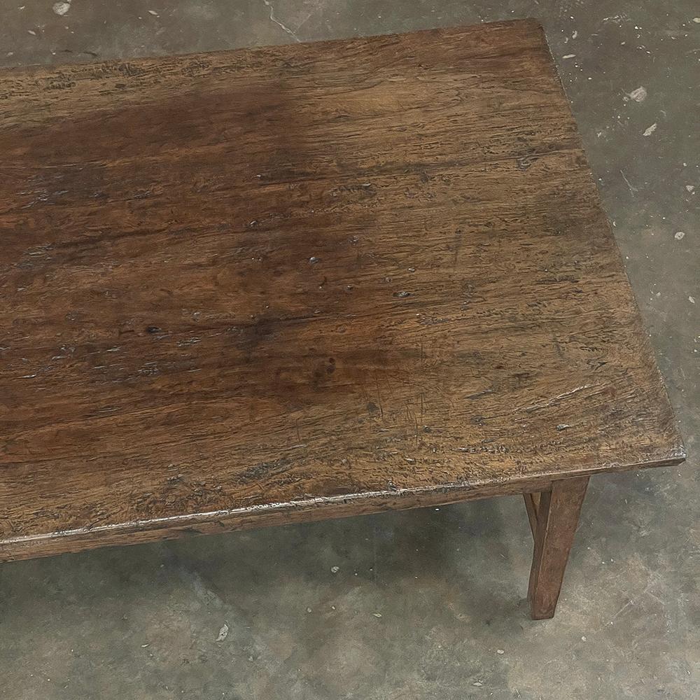 19th Century Arts & Crafts Rustic Chestnut Coffee Table  In Good Condition For Sale In Dallas, TX