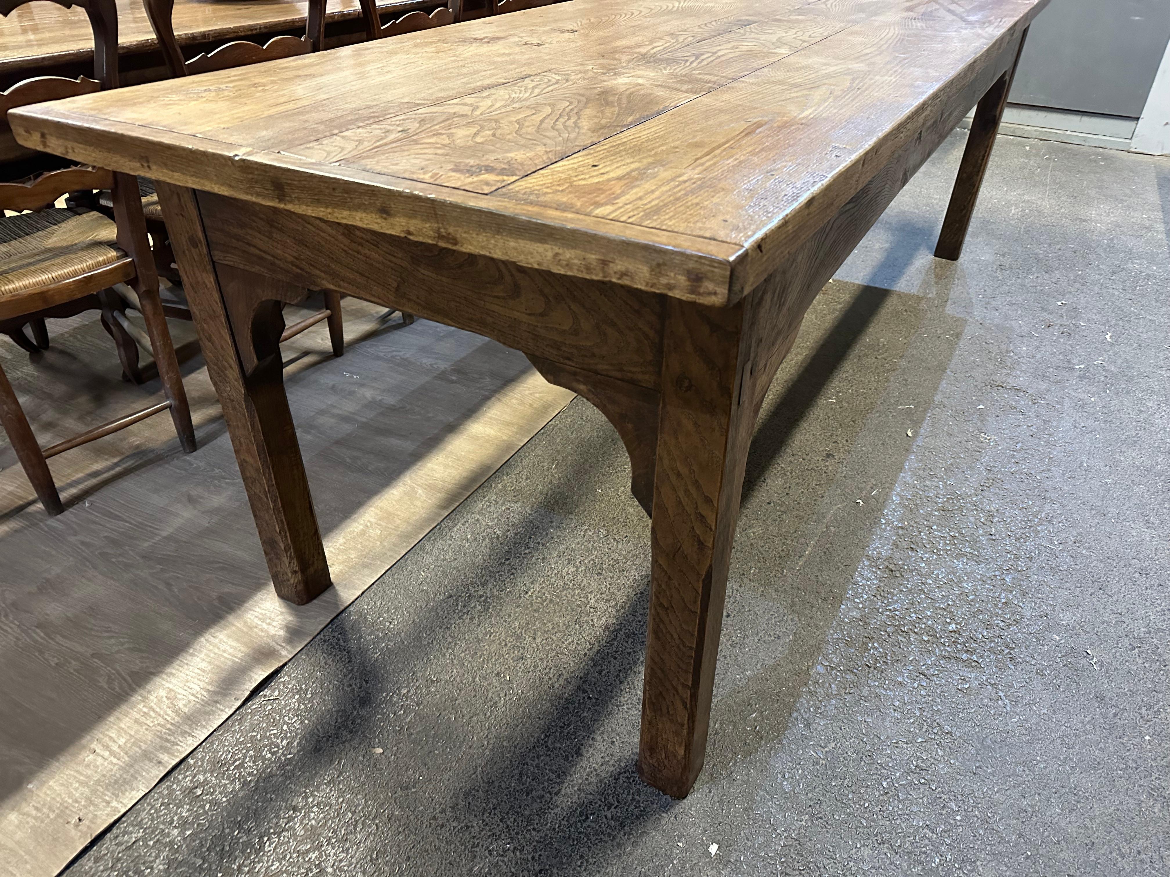 French 19th Century Ash Farmhouse Table With One Drawer For Sale