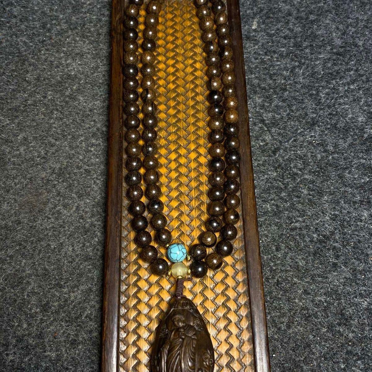 19th Century Asian Agarwood Hand Carving Buddha Pendant 108 Beads Necklace For Sale 1