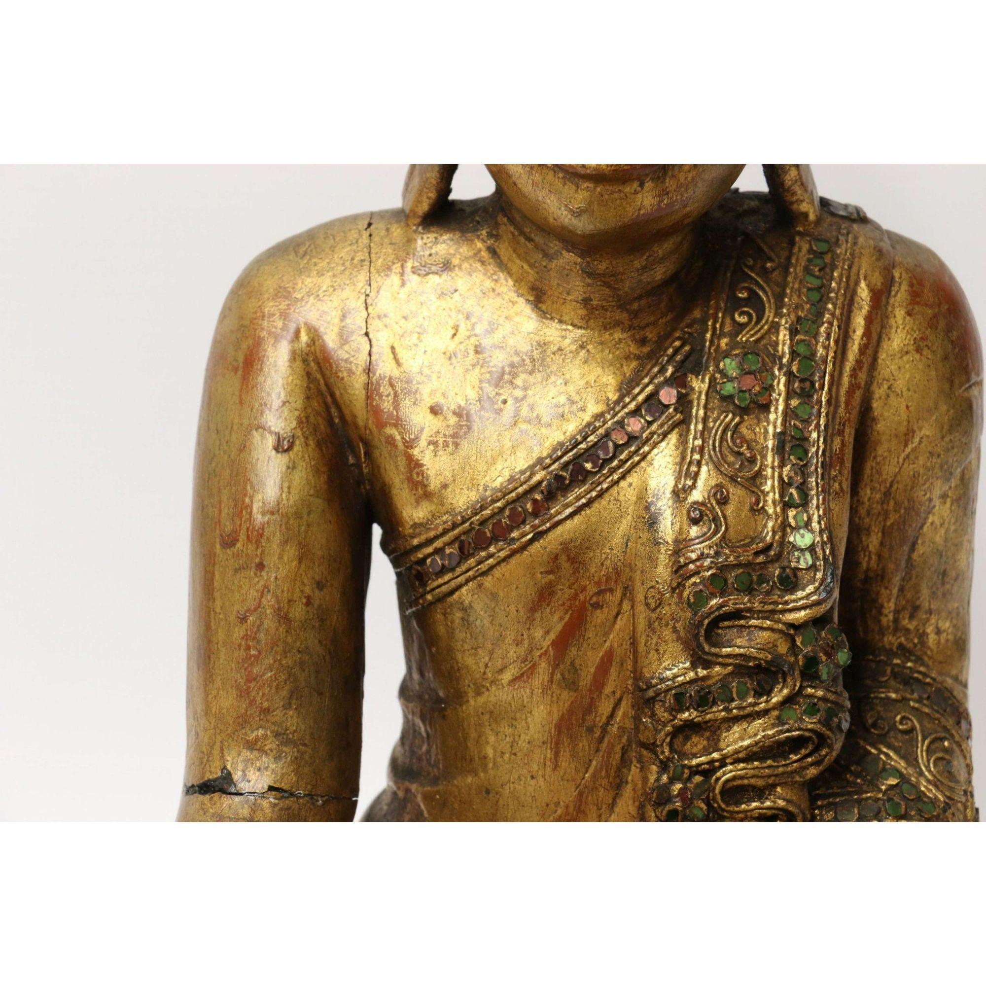 19th Century Asian Carved Gilt Wood Buddha, with Inlaid Glass Eyes, circa 1900 For Sale 7