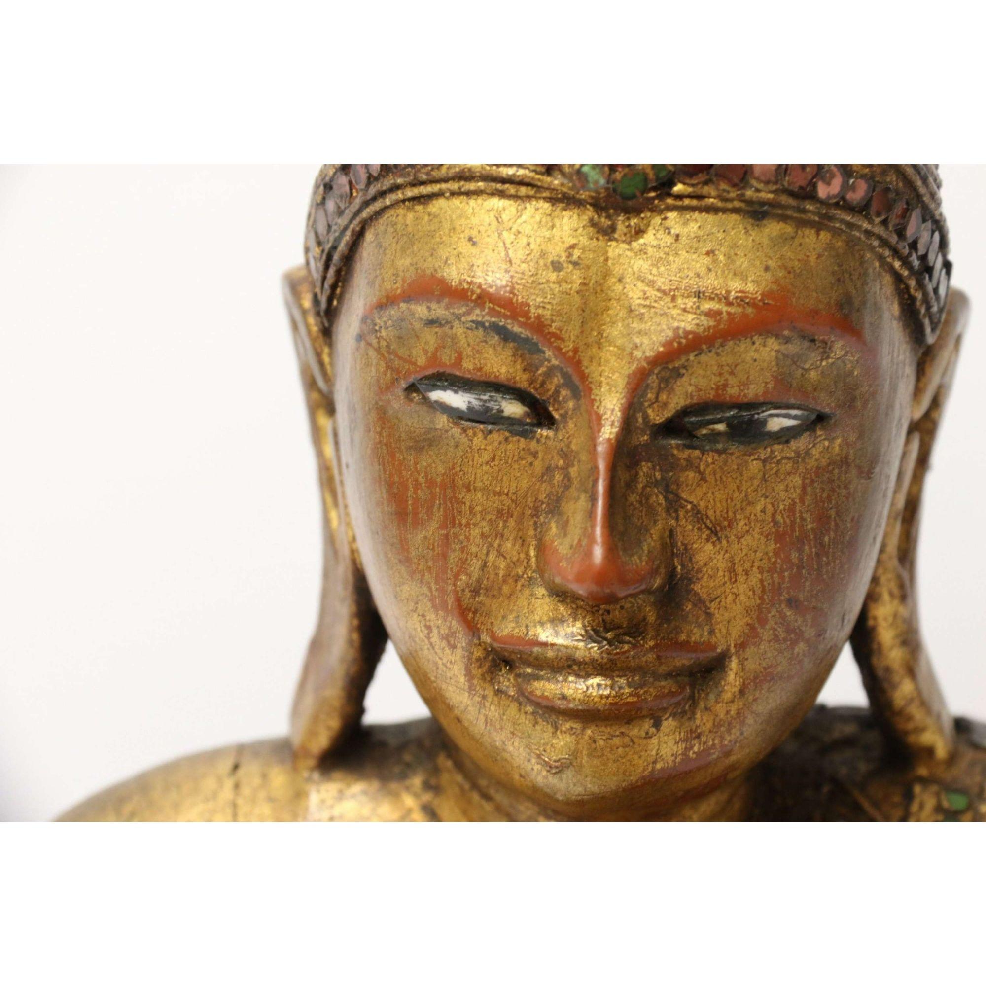 19th Century Asian Carved Gilt Wood Buddha, with Inlaid Glass Eyes, circa 1900 For Sale 8