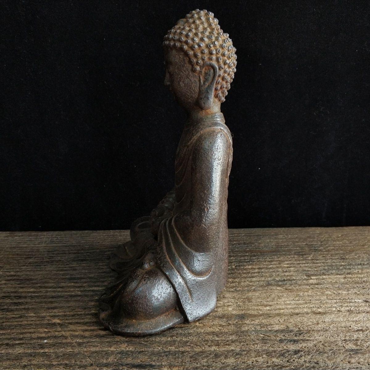 19th Century  Asian Iron Sitting Buddha Sculpture For Sale 1