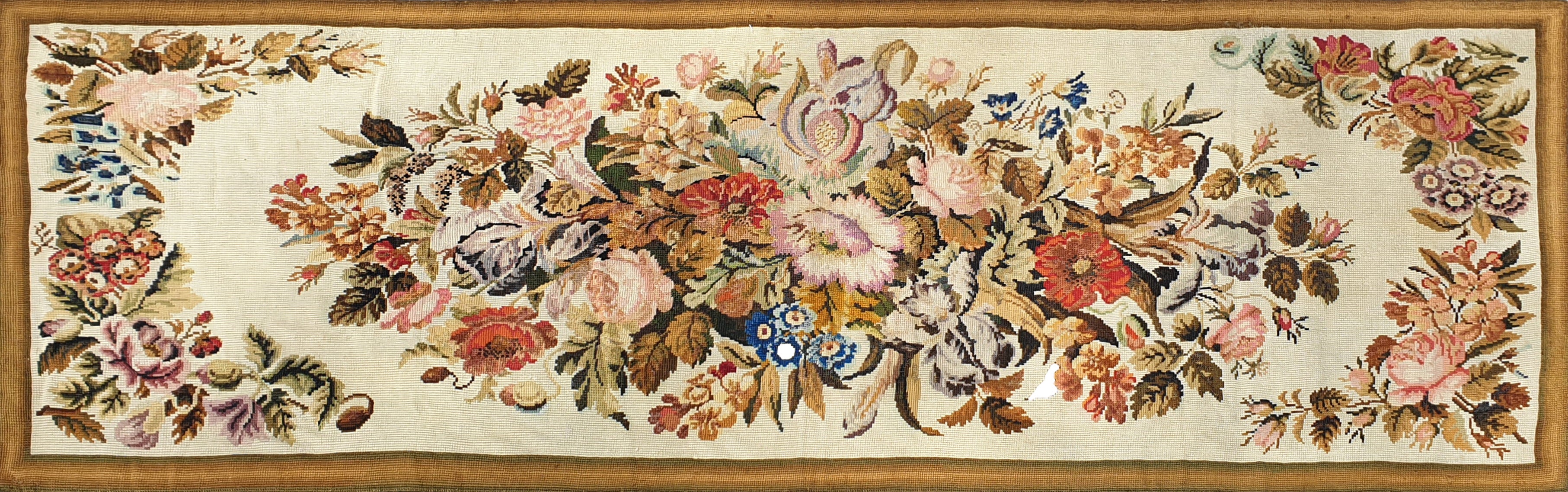 Au Petit Point-Teppich aus dem 19. Jahrhundert - N° 883 im Angebot