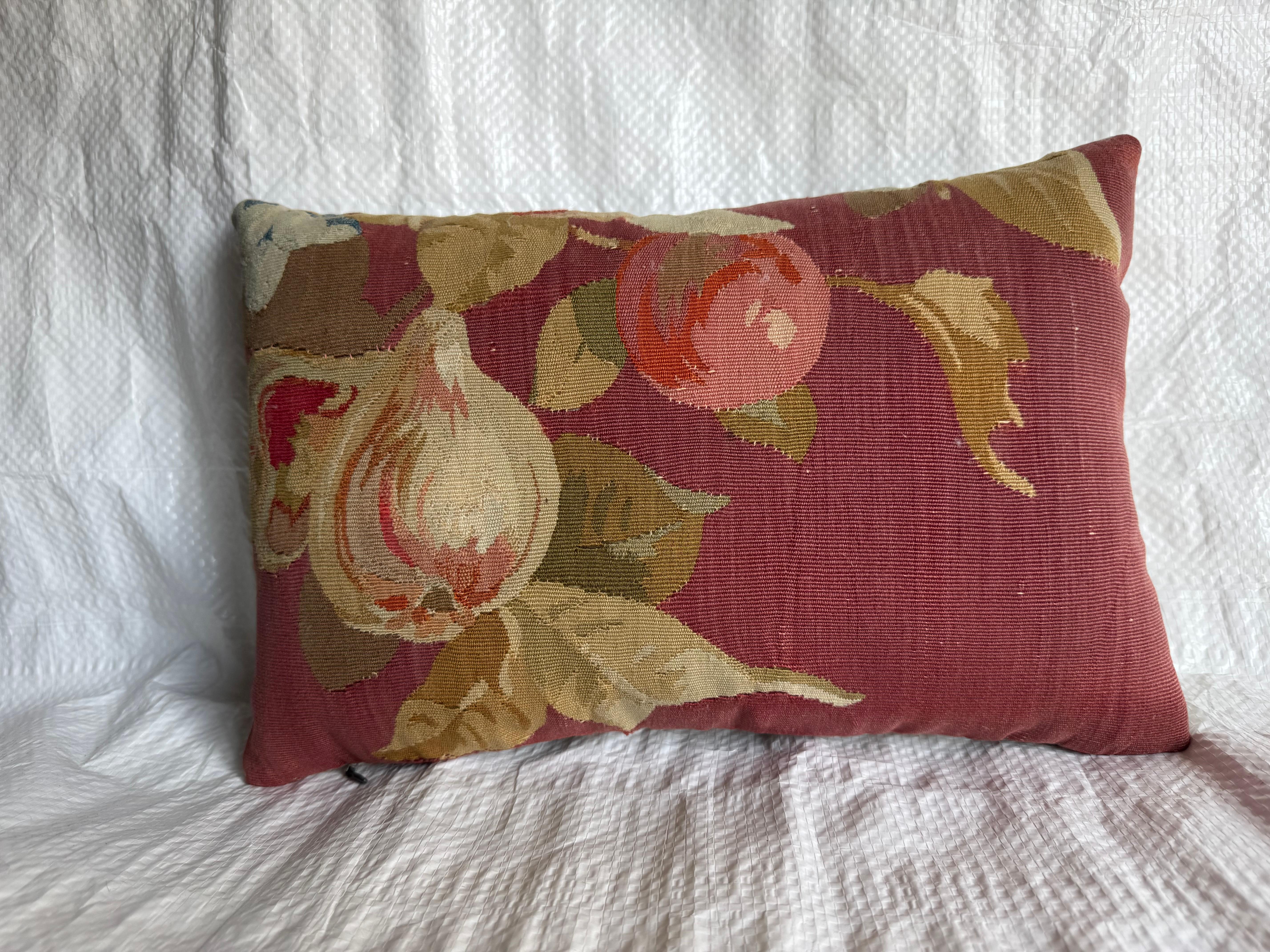 Français Coussin d'Aubusson du 19ème siècle, Circa 1850 en vente