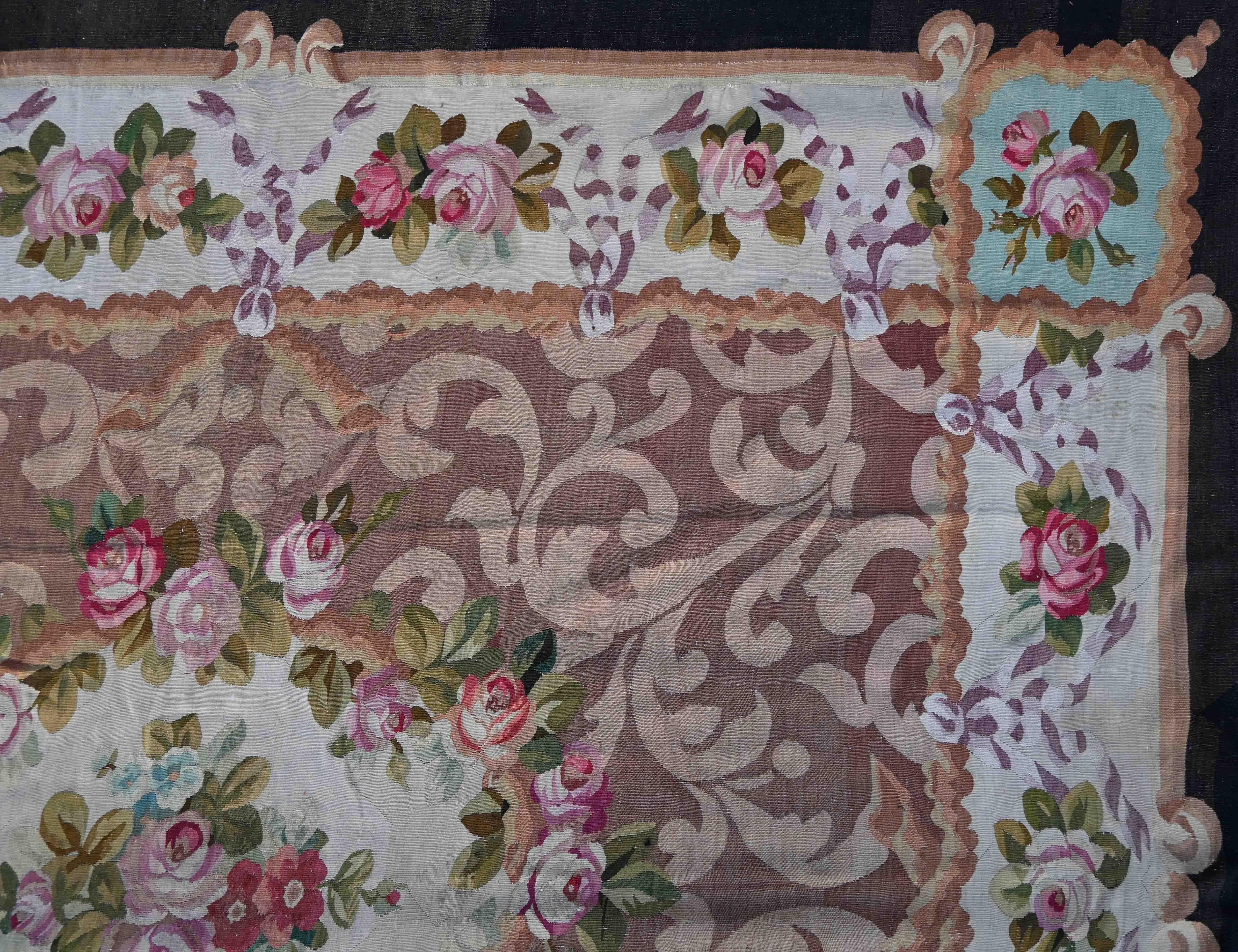 19th Century Aubusson Rug, Napoleon III Style - 3m15x2m63, N° 1382 In Excellent Condition For Sale In Paris, FR