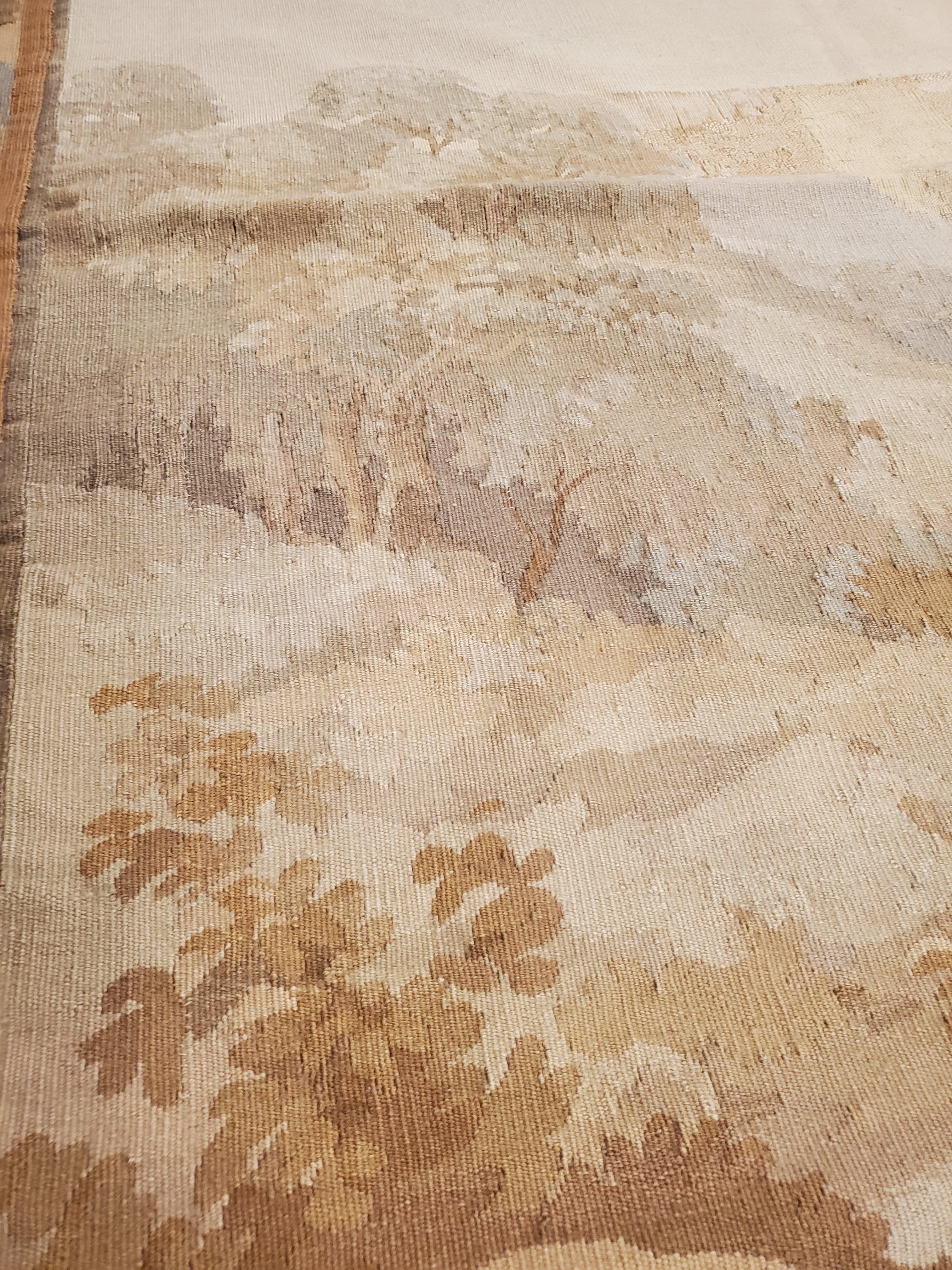 Die Tapisserie von Aubusson ist eine Tapisserie, die in Aubusson, im oberen Tal der Creuse in Zentralfrankreich, hergestellt wird. Der Begriff bezieht sich häufig auf die ähnlichen Produkte aus der nahe gelegenen Stadt Felletin, deren Erzeugnisse