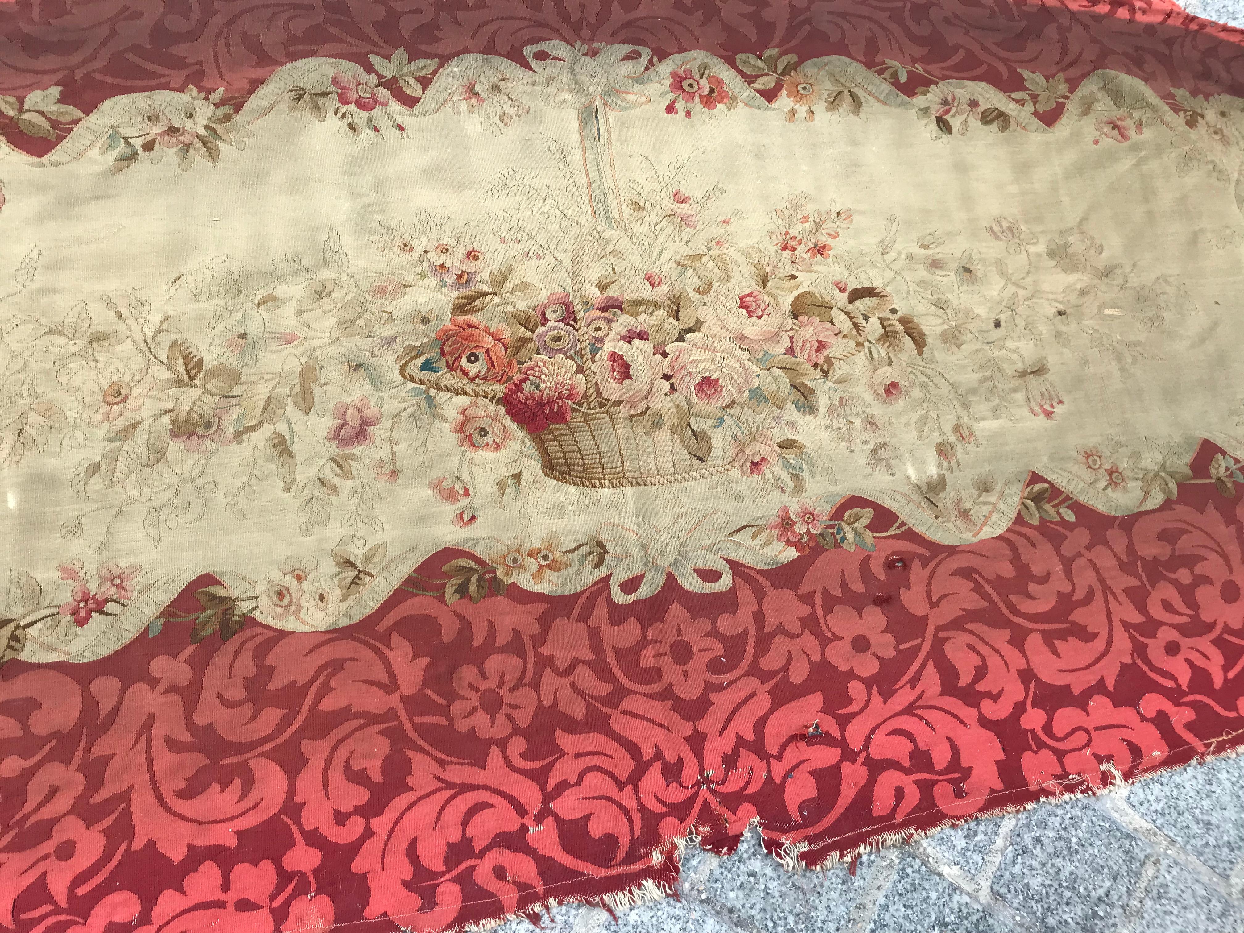Bobyrug's schöne 19. Jahrhundert Aubusson Wandteppich Sofa Abdeckung (Handgewebt) im Angebot