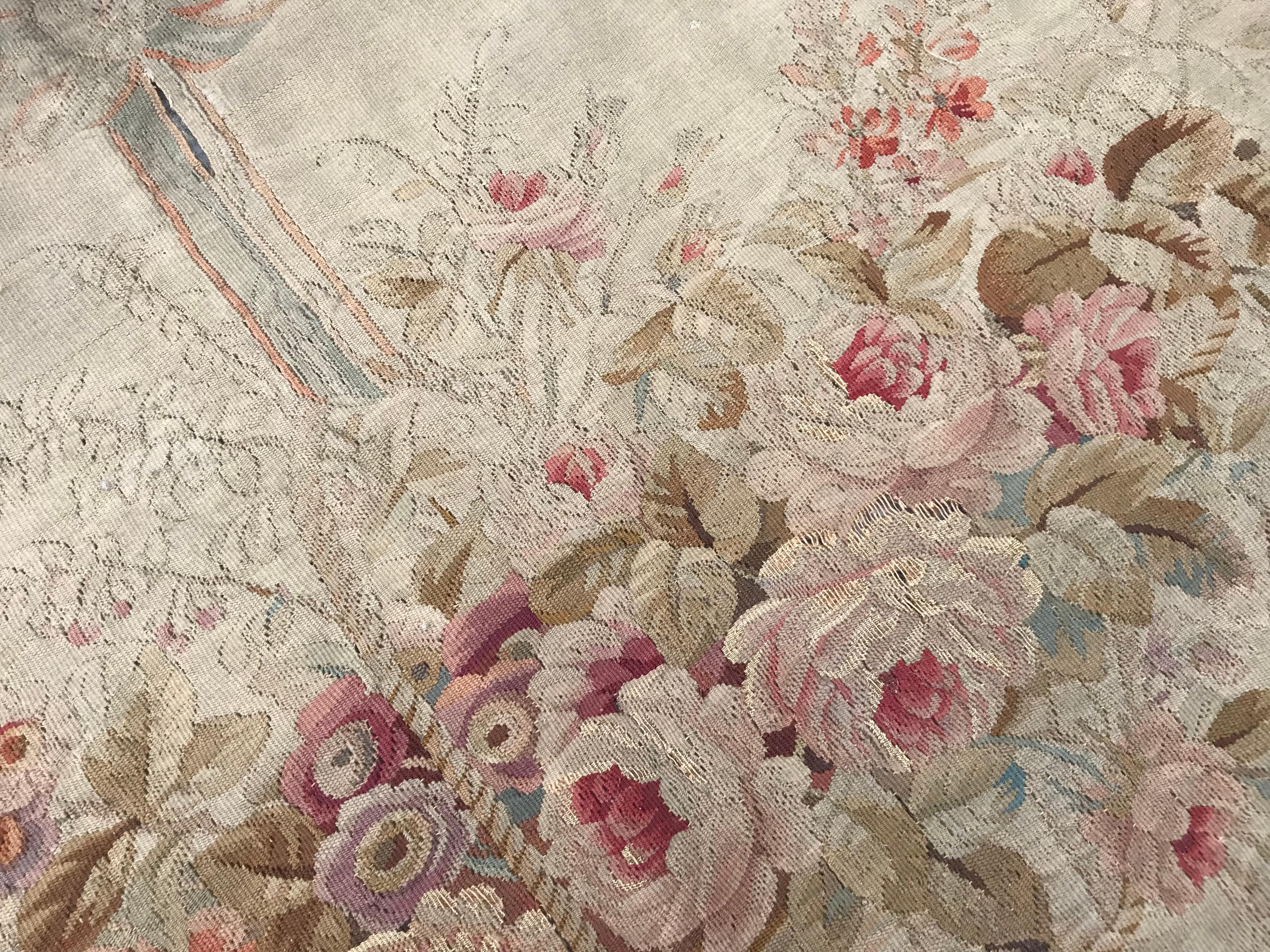 Bobyrug's schöne 19. Jahrhundert Aubusson Wandteppich Sofa Abdeckung im Angebot 1