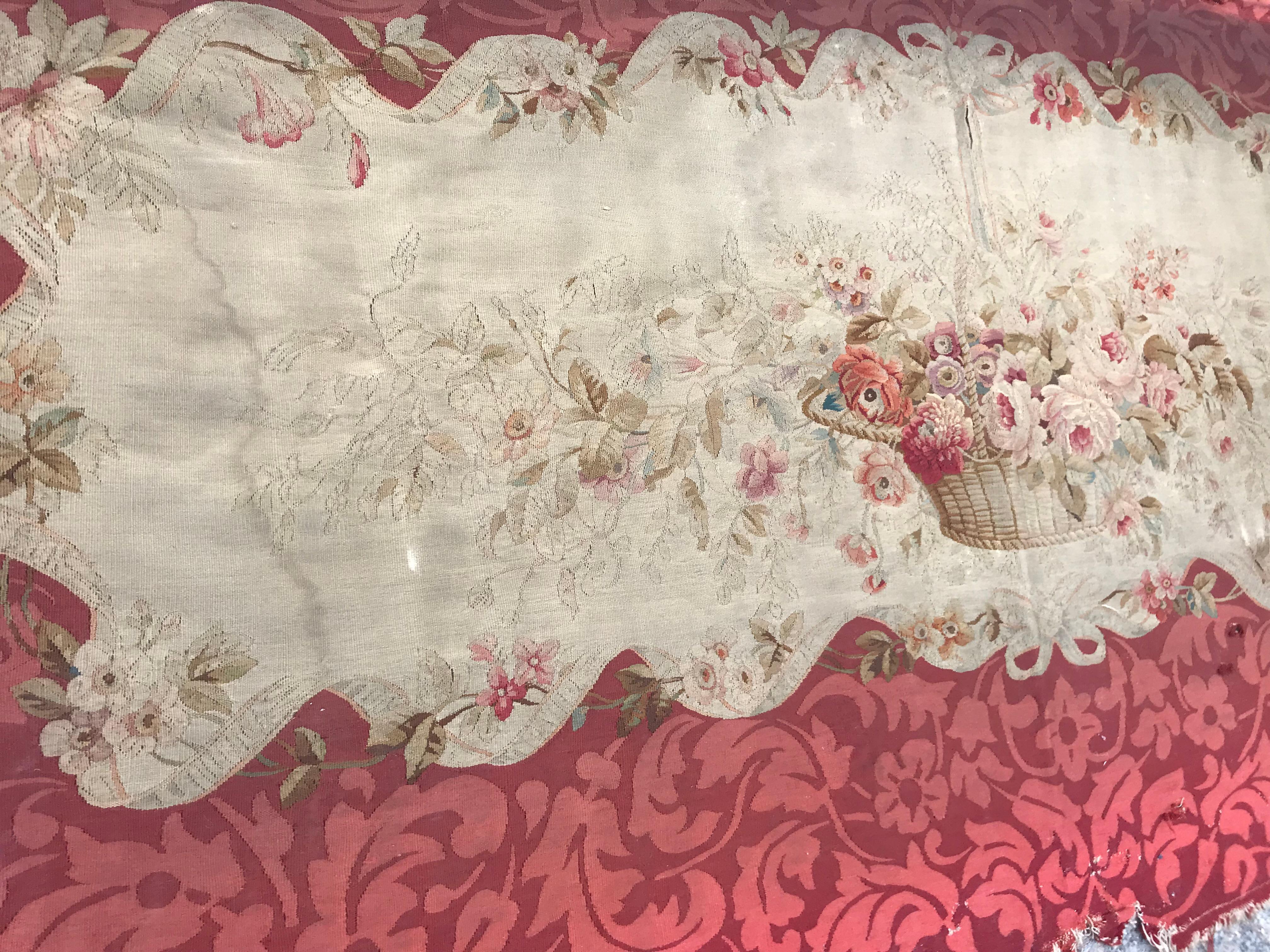 Bobyrug's nice 19th Century Aubusson Tapestry Sofa Cover (Housse de canapé en tapisserie d'Aubusson du 19ème siècle) en vente 1