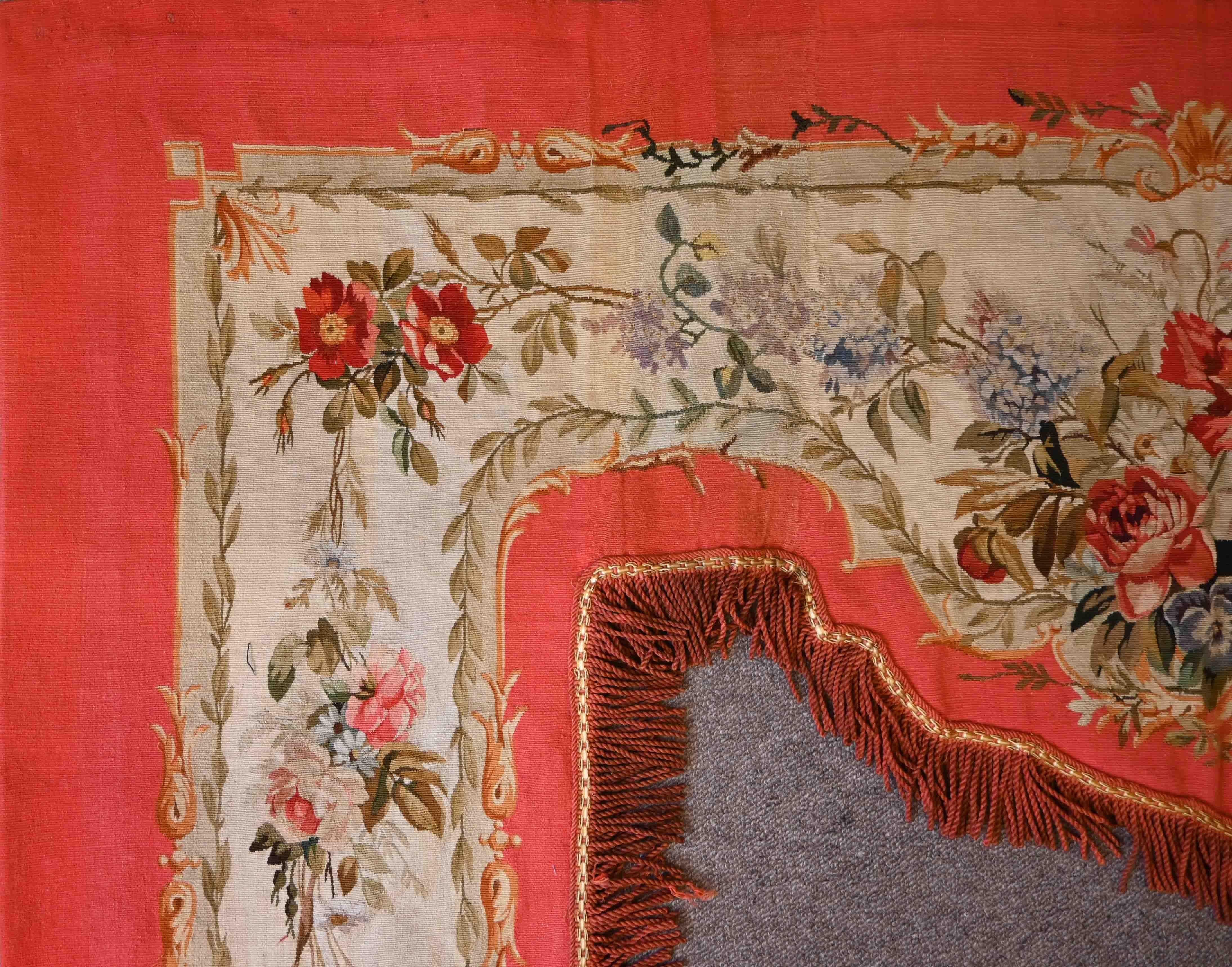 19th century Aubusson Tapestry Valance - N° 1350 In Excellent Condition In Paris, FR
