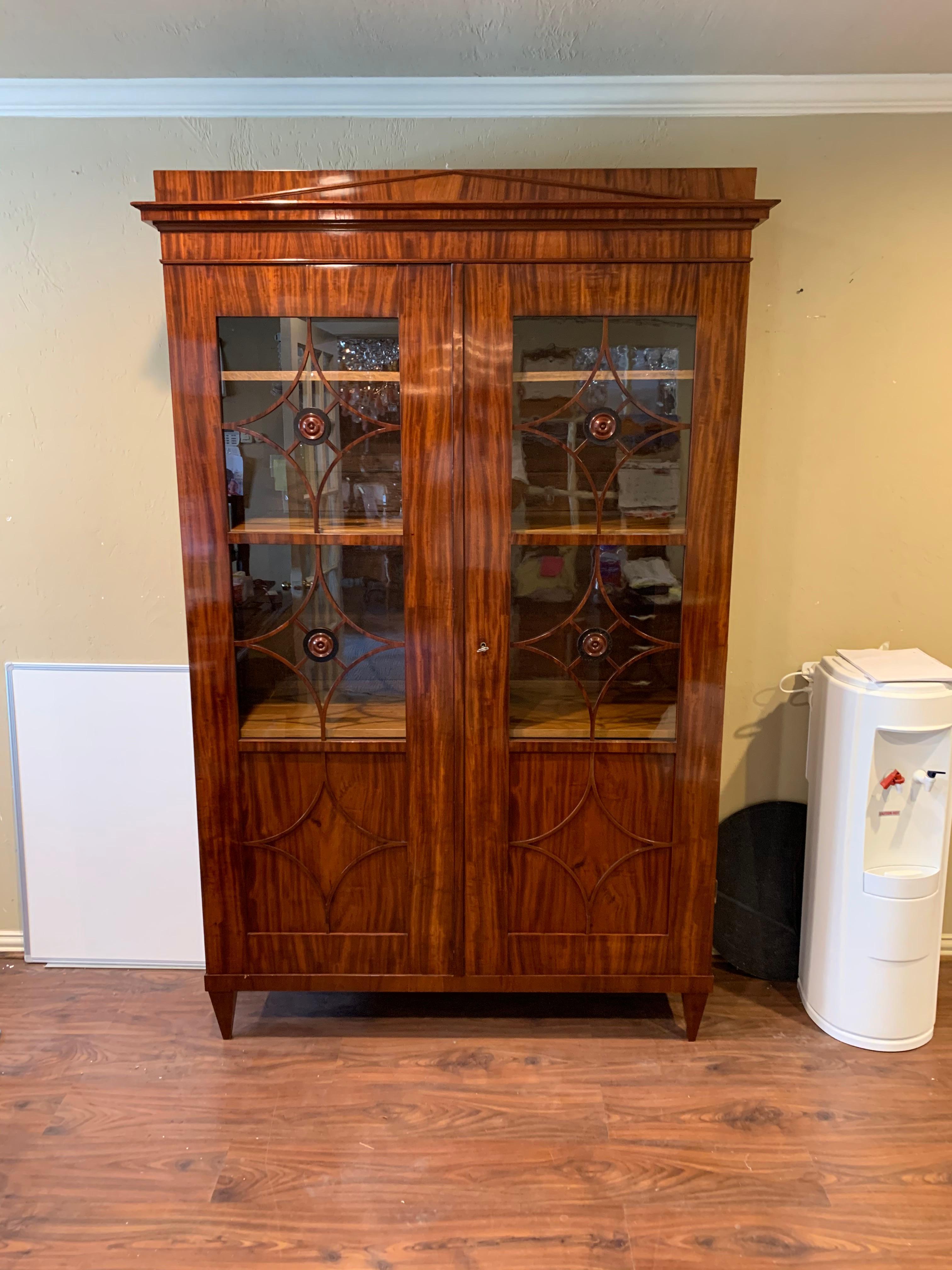 19th Century Austrian Biedermeier Flame Mahogany Neoclassical Style Bookcase For Sale 3