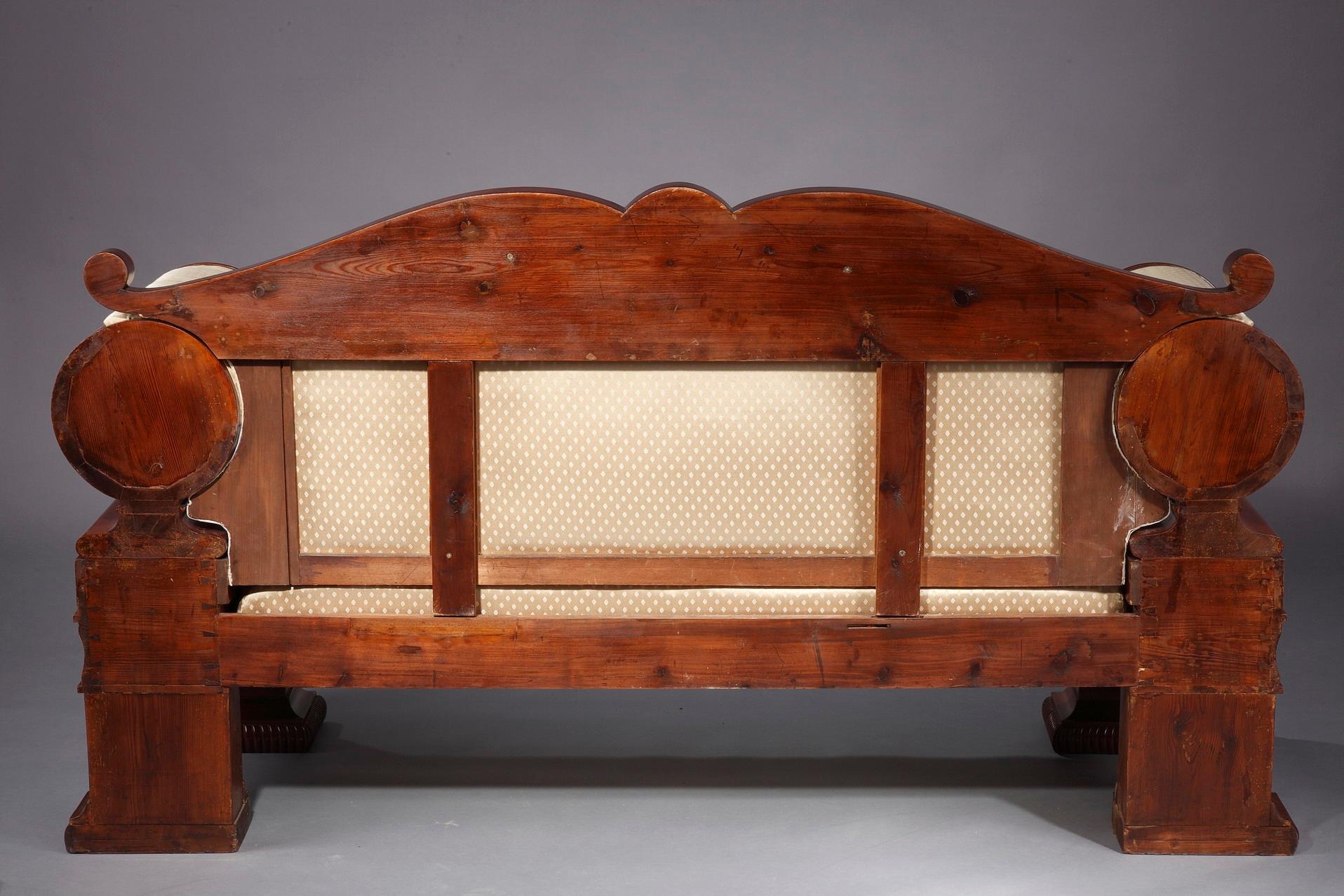 19th Century Austrian Biedermeier Mahogany Sofa For Sale 10