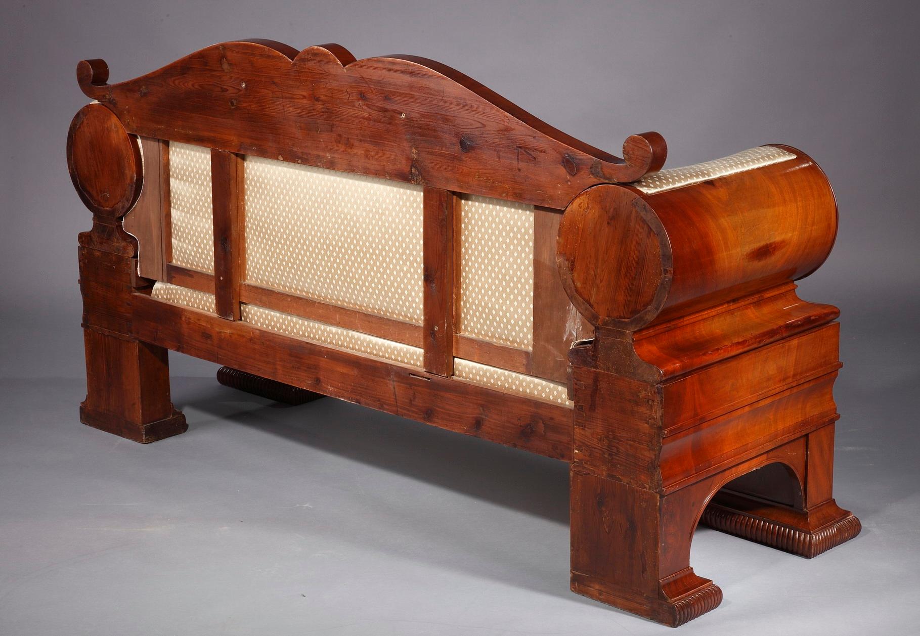 19th Century Austrian Biedermeier Mahogany Sofa For Sale 11