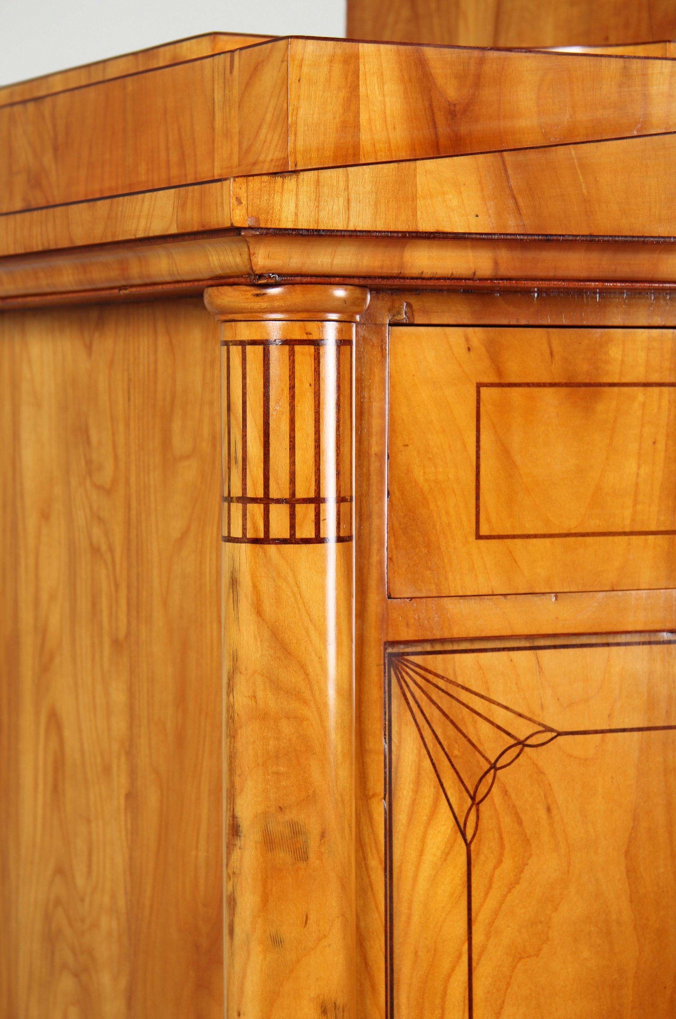 Segreteria Biedermeier austriaca del XIX secolo, ciliegio e frassino ungherese, 1830 ca. in vendita 3