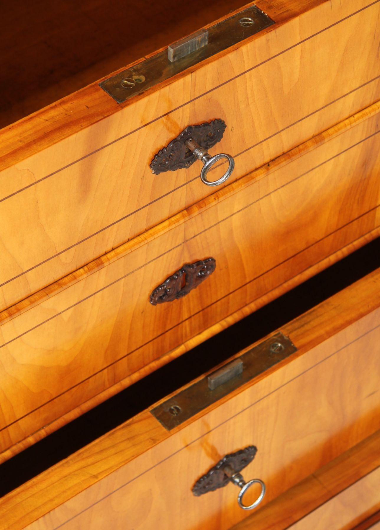 Segreteria Biedermeier austriaca del XIX secolo, ciliegio e frassino ungherese, 1830 ca. in vendita 6