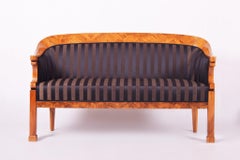 19th Century Austrian Biedermeier Sofa, Walnut, 1820s, Fully Restored