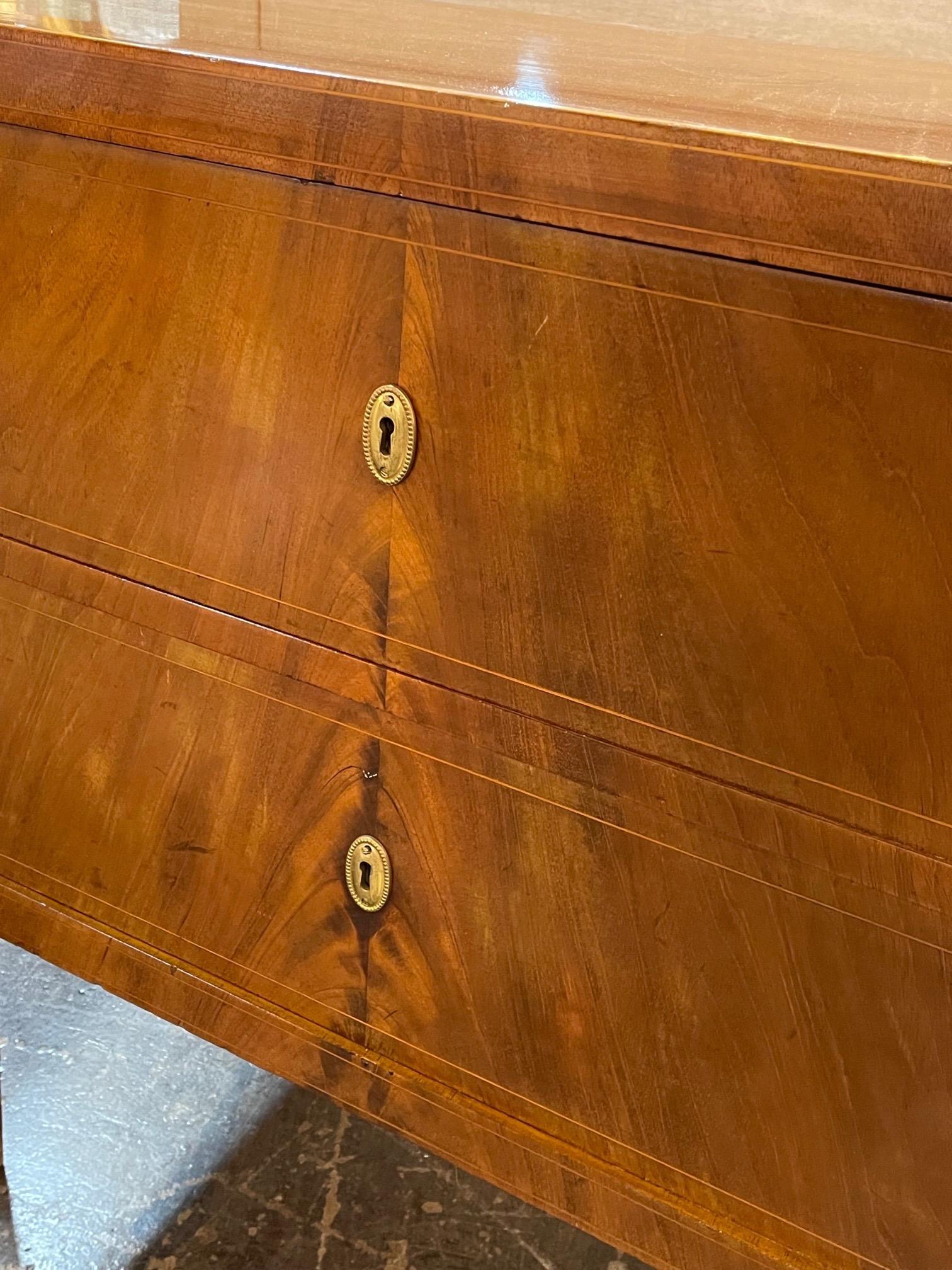 19th Century Austrian Biedermeier Walnut Bedside Table 4