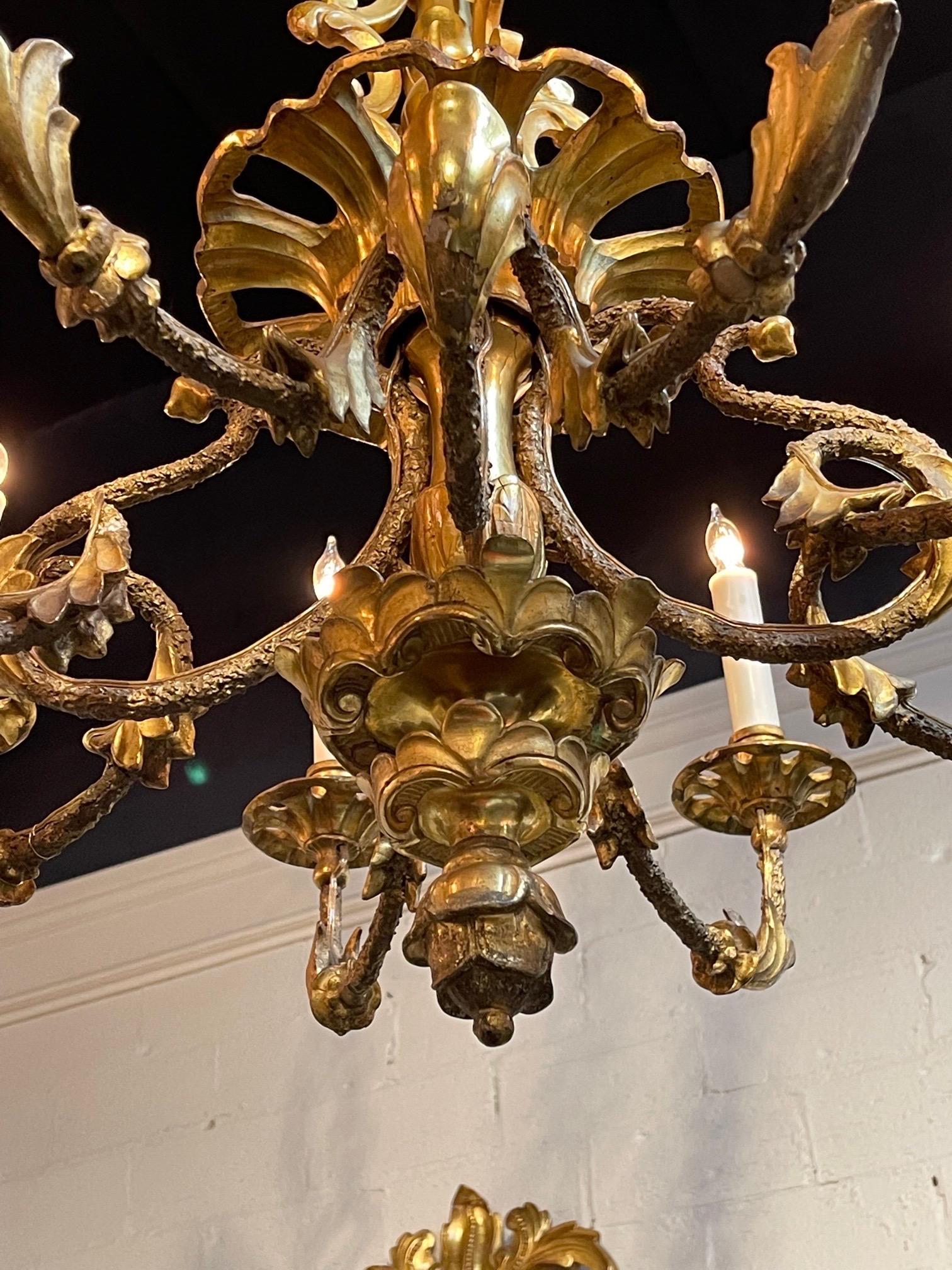 Italian 19th Century Austrian Carved and Giltwood 8 Light Chandelier For Sale