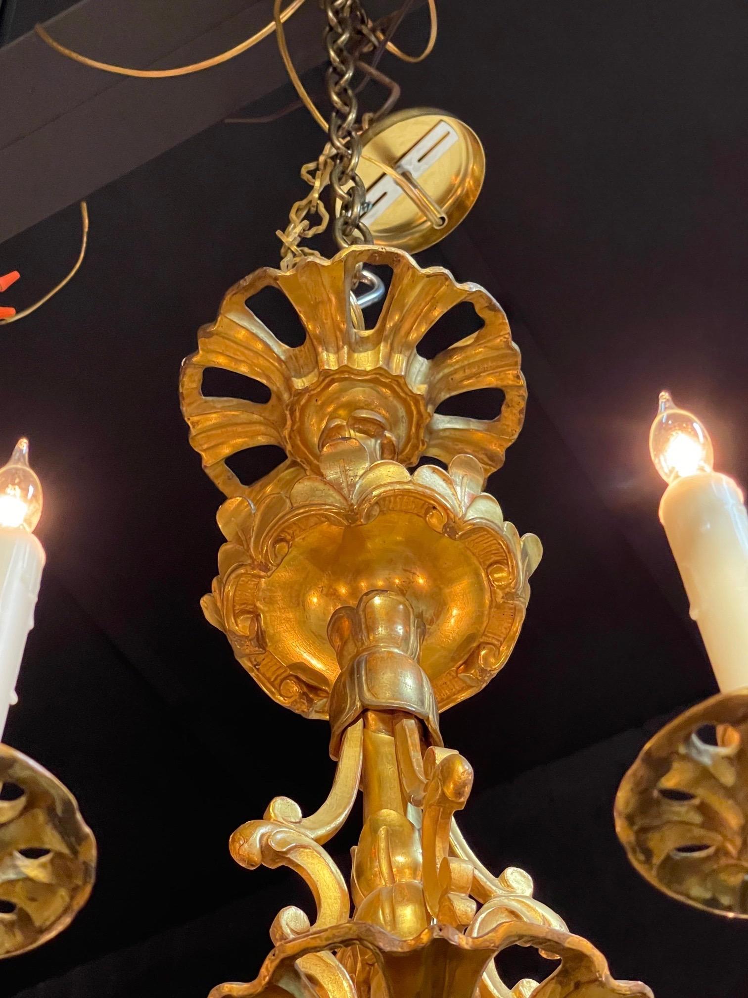 19th Century Austrian Carved and Giltwood 8 Light Chandelier For Sale 2