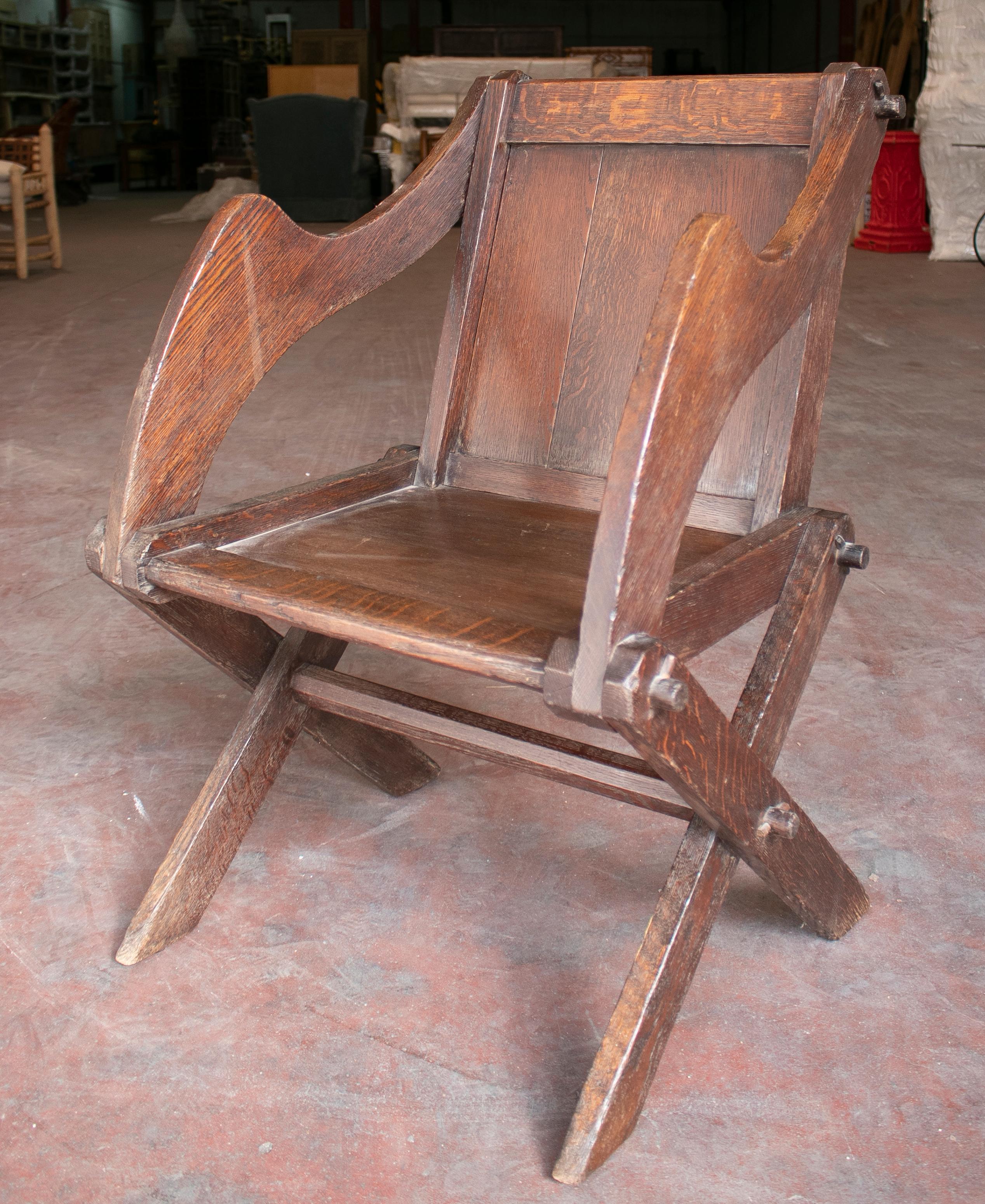 Hand-Carved 19th Century Austrian Hand Carved Oak Armchair For Sale