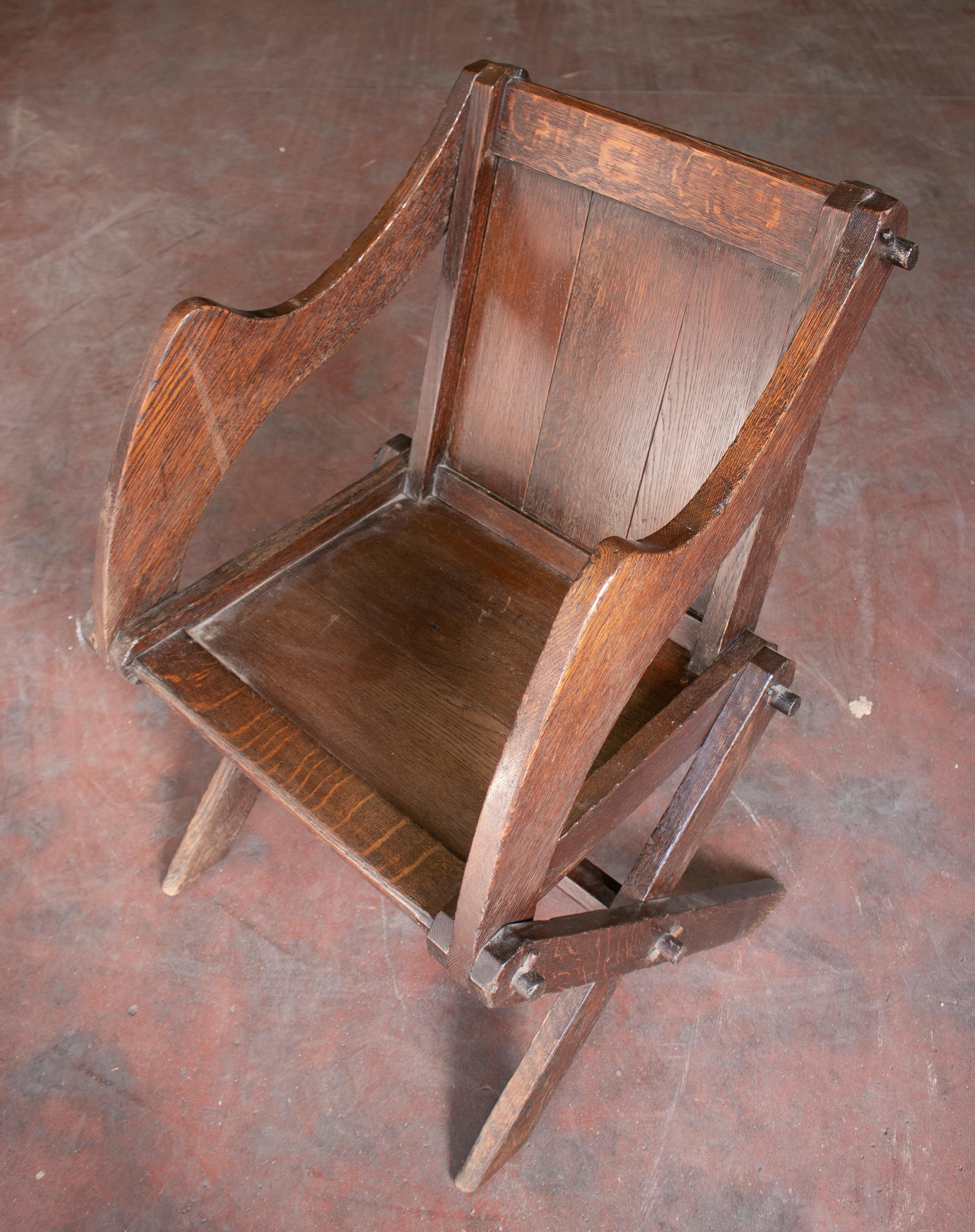 19th Century Austrian Hand Carved Oak Armchair For Sale 4