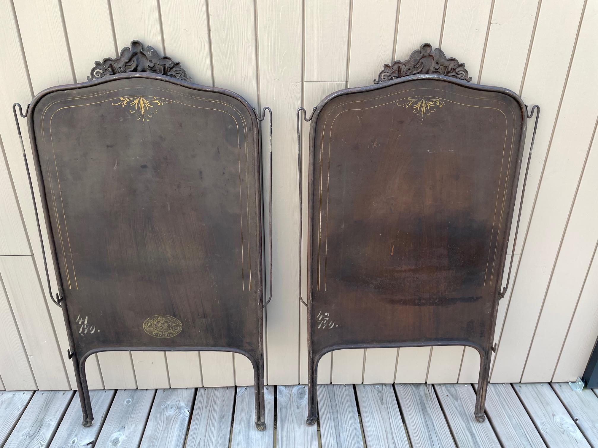 Hand-Painted 19th Century Austrian Hand Painted Iron Pair of Bed Frames, 1890s