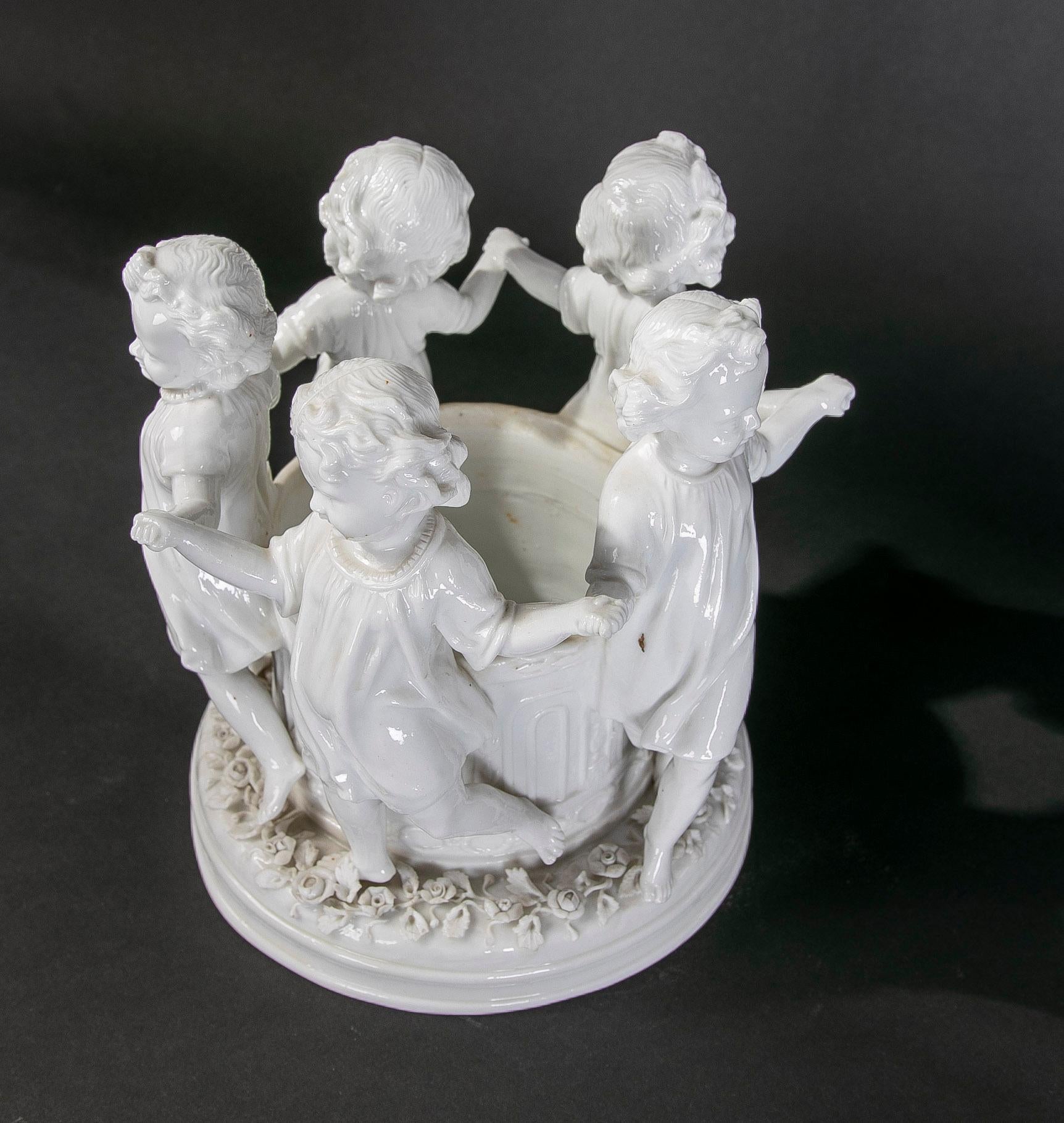 19th Century Austrian Porcelain Sculptural Set in White with Children For Sale 2
