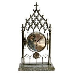 Reloj de mesa austriaco de acero y granito del siglo XIX