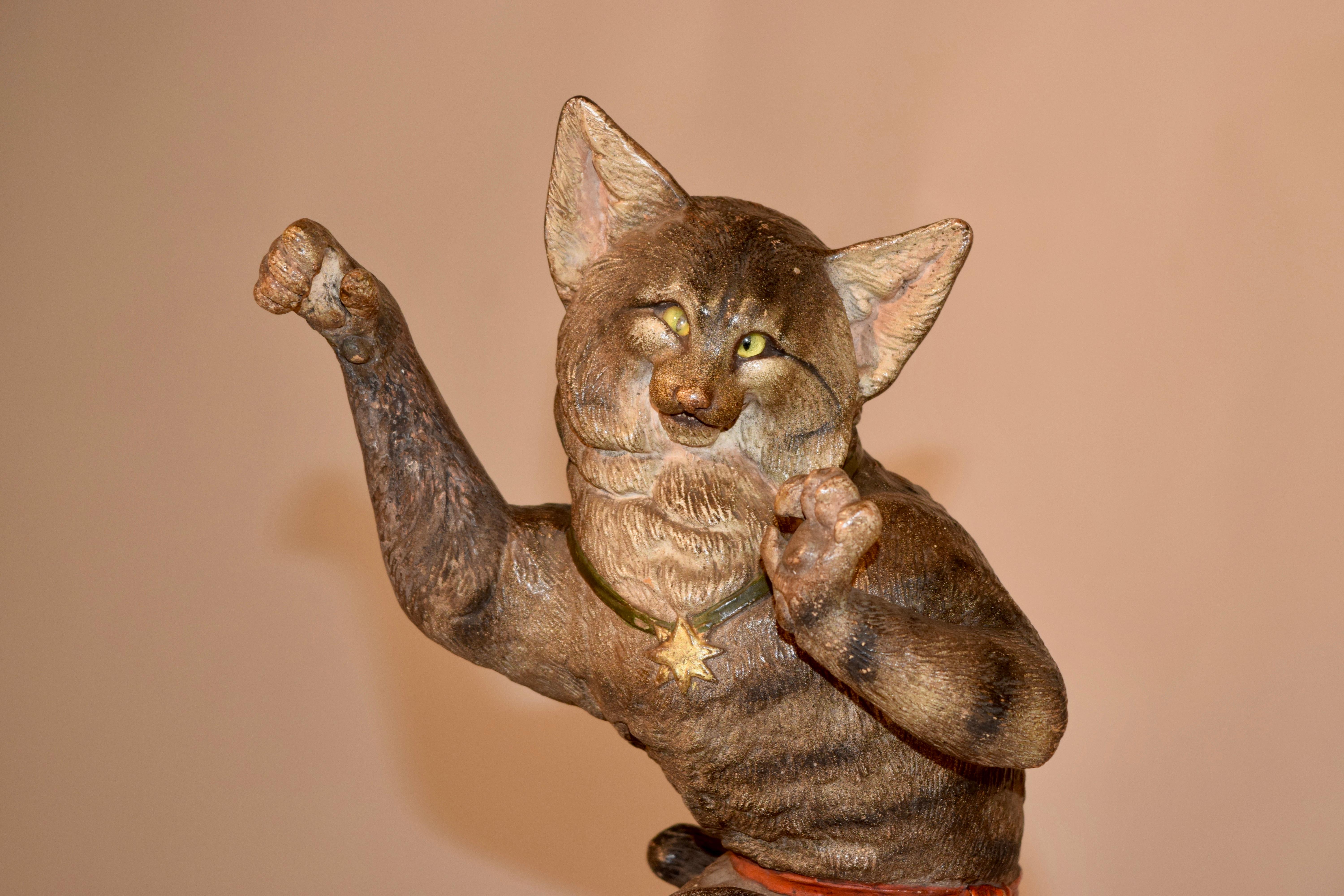 Österreichische Terrakotta-Katze aus dem 19. (Kaltmalerei) im Angebot