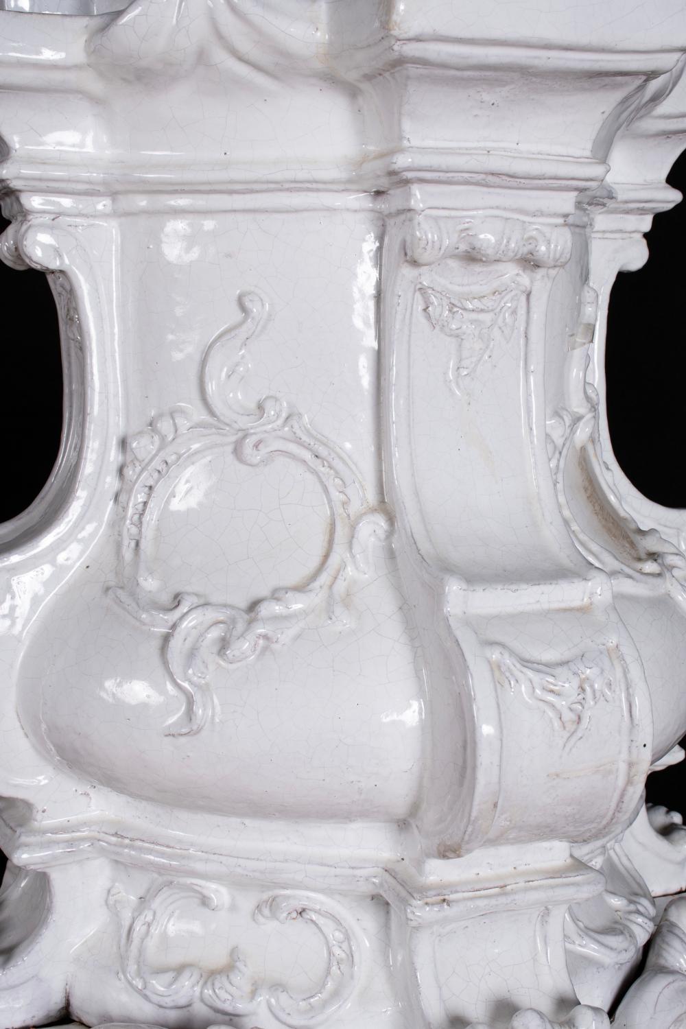 Estufa austriaca del siglo XIX de terracota vidriada blanca Kachelofen Glaseado en venta