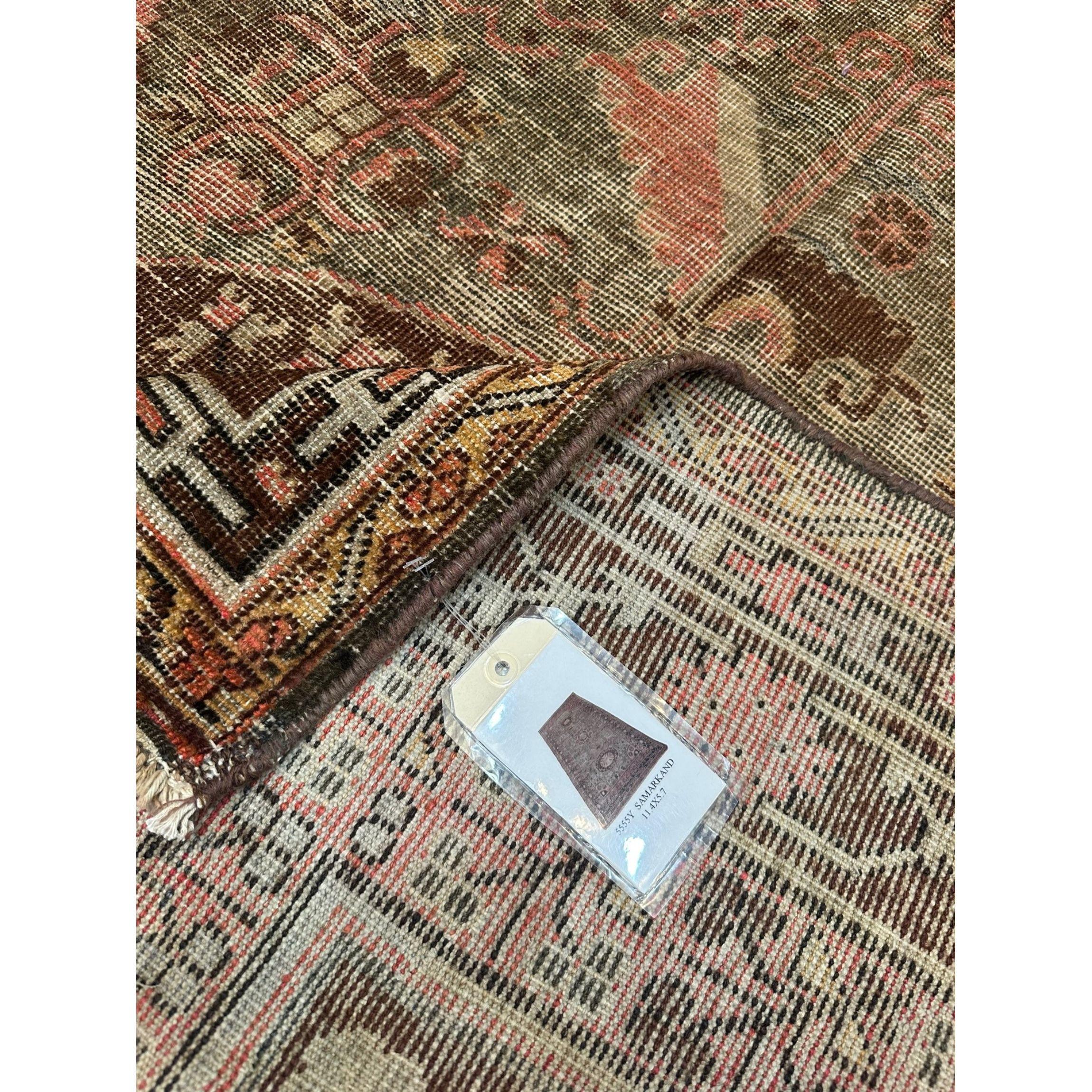 Authentischer Samarkand-Teppich aus dem 19. (Empire) im Angebot