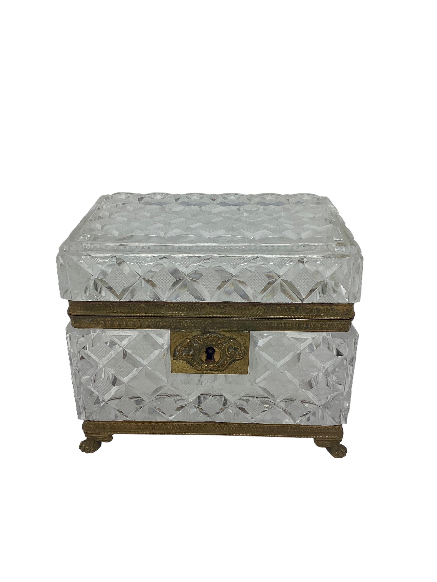 19th Century Baccarat Cut Crystal Box or Casket with Gilt Bronze Mounts  For Sale 4