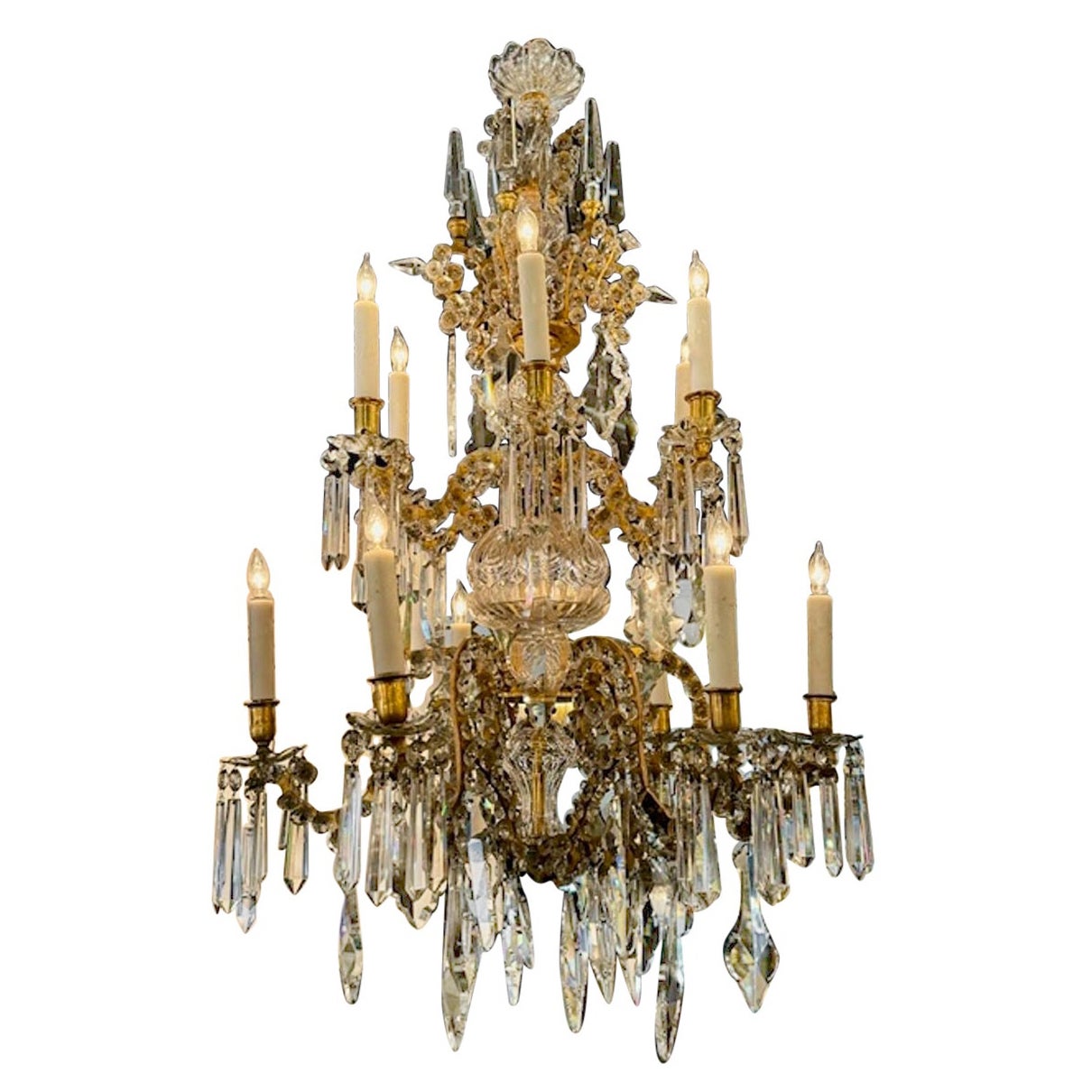 Lustre en cristal et bronze de style Baccarat du 19e siècle en vente