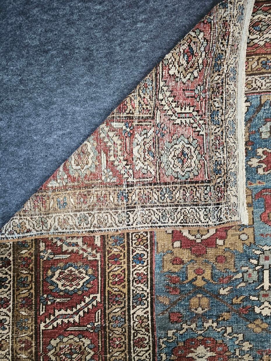 19. Jahrhundert Bakshaish Teppich (Bakhshayesh) 10 x 11,6 blauer Hintergrund (Persisch) im Angebot
