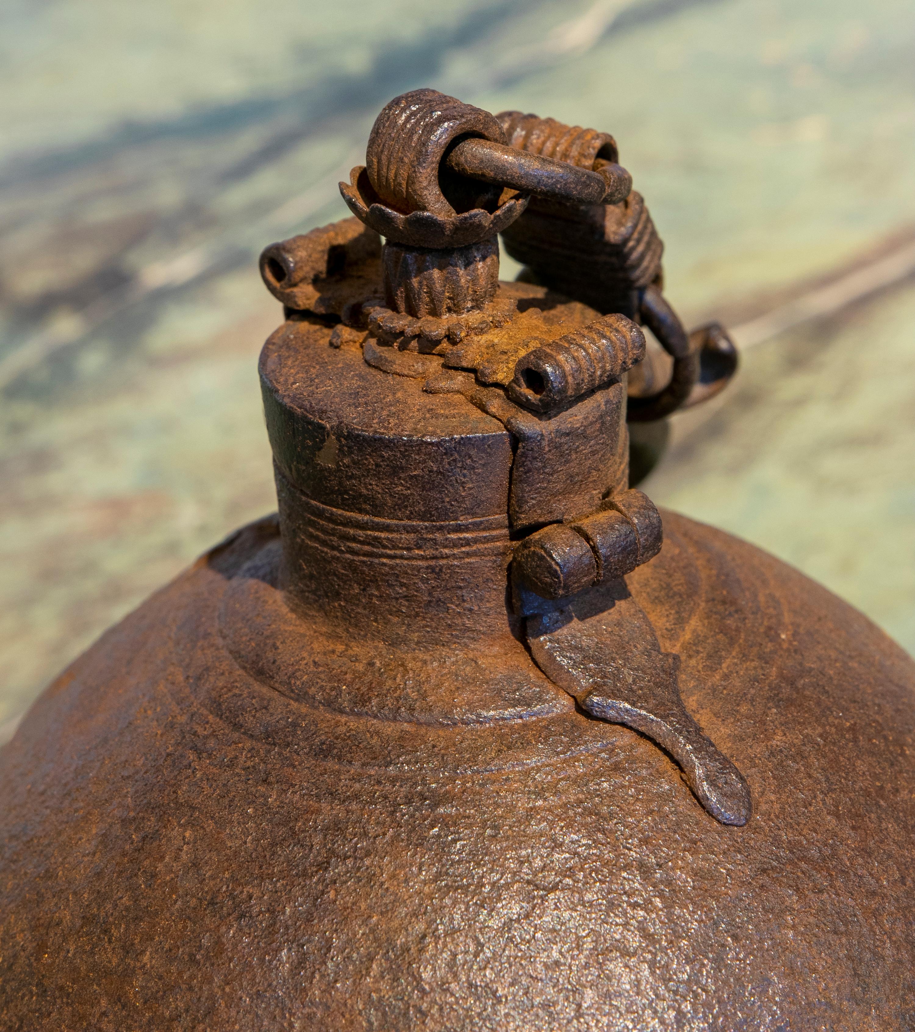 19th Century Ball-Shaped Iron Box with Hook for Hanging and a Lock For Sale 9