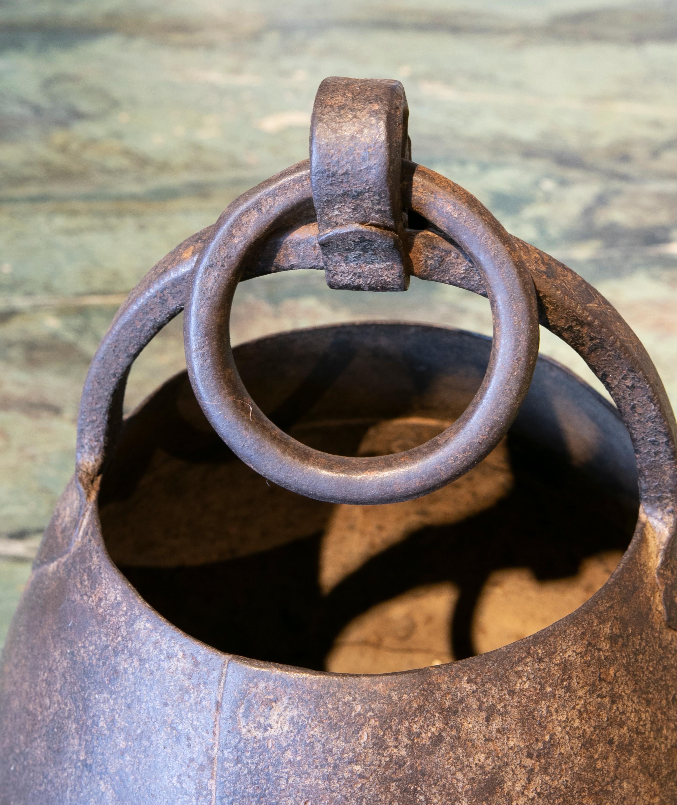 19th Century Ball-Shaped Iron Box with Hook for Hanging For Sale 7
