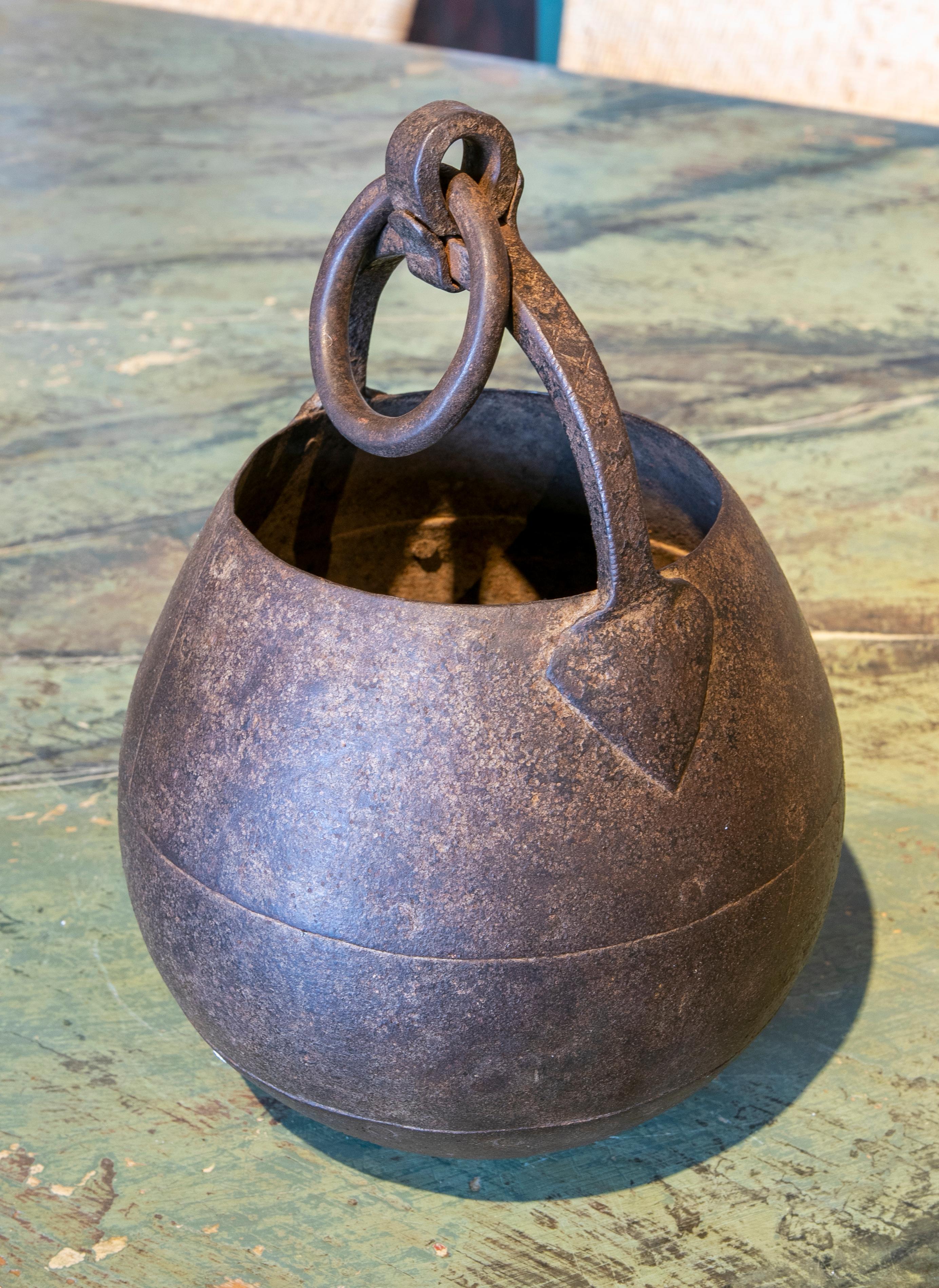 19th Century Ball-Shaped Iron Box with Hook for Hanging For Sale 5