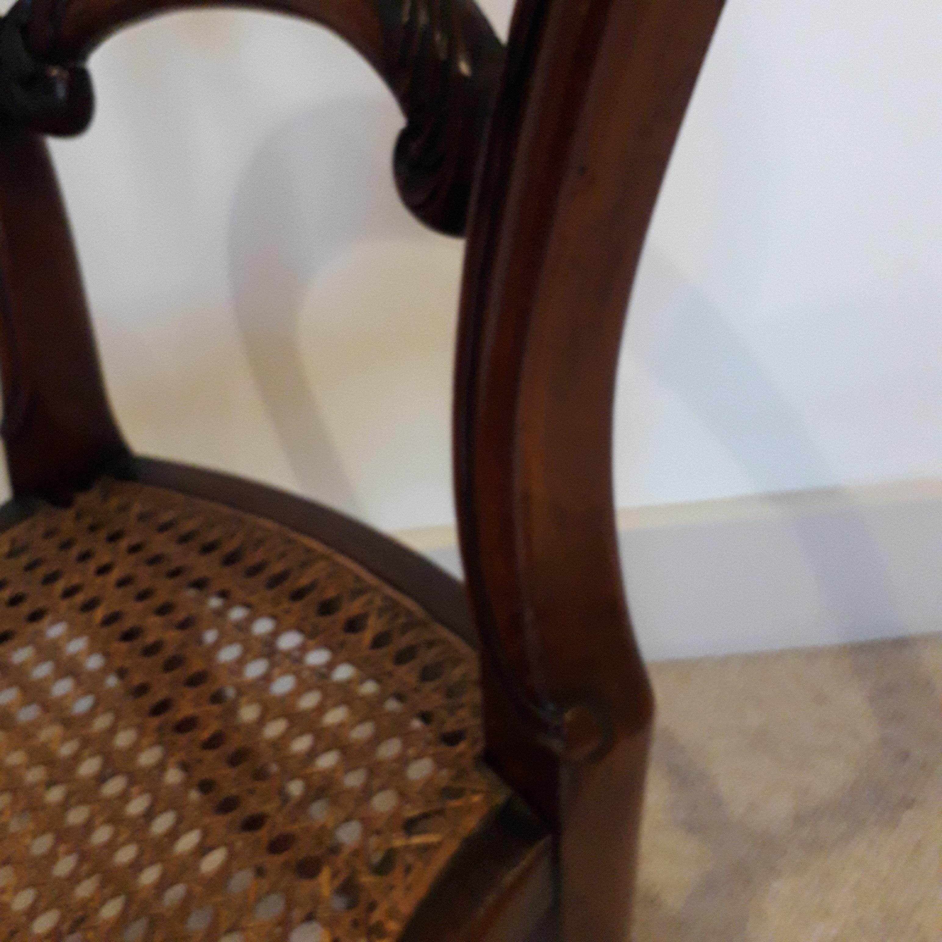 English 19th Century Balloon Back Bedroom Side Chair