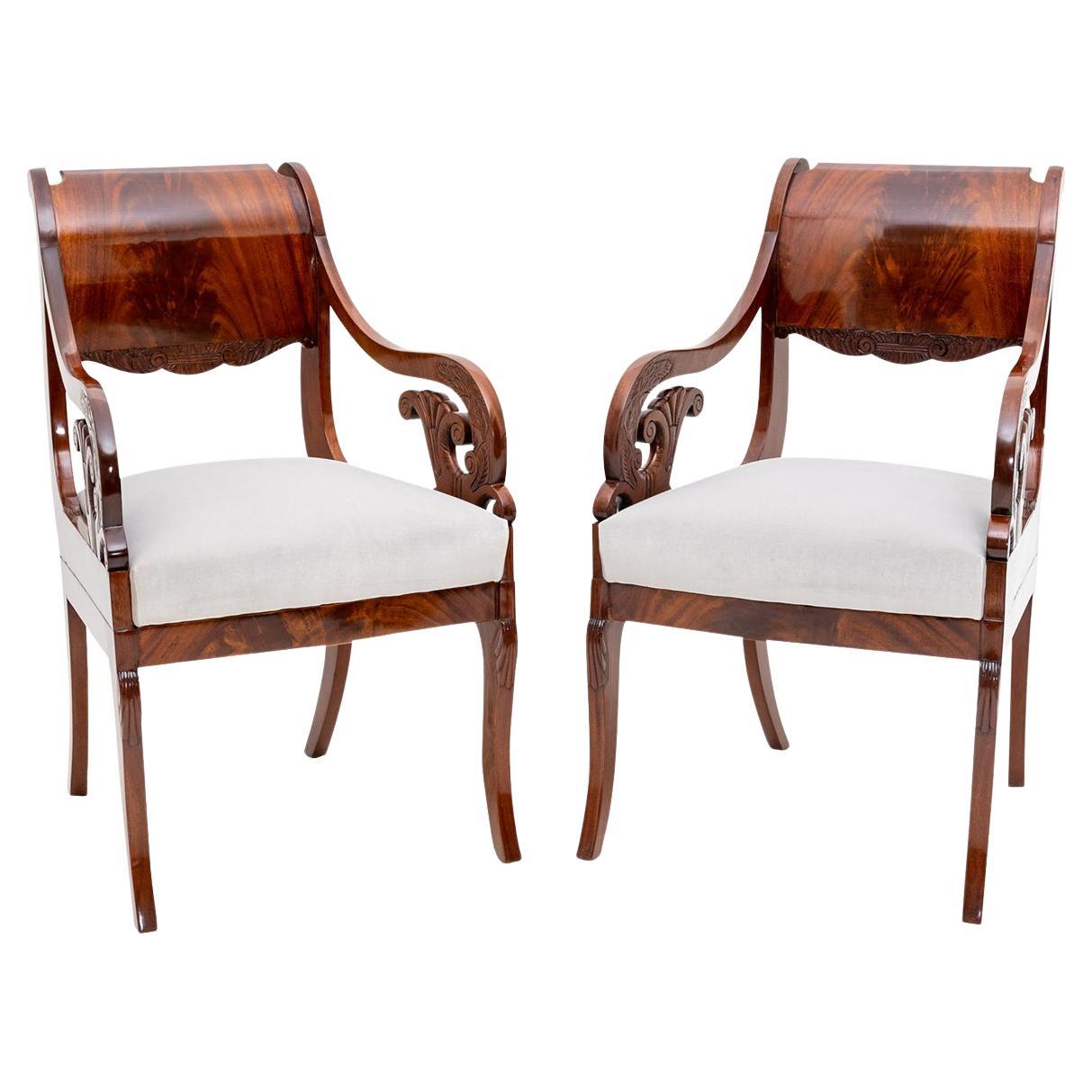 19th Century Baltic Biedermeier Pair of Antique Polished Mahogany Armchairs For Sale