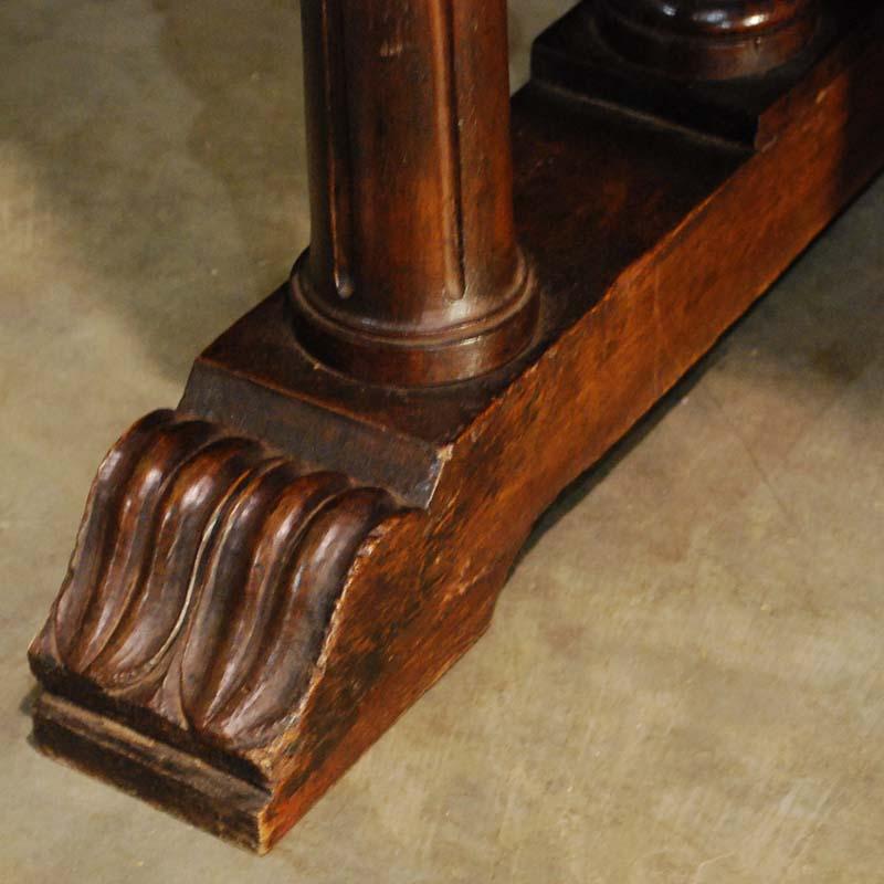 Antique 19th century Baroque Spanish Desk ‘Bargueño’ in solid walnut  In Good Condition For Sale In Casteren, NL