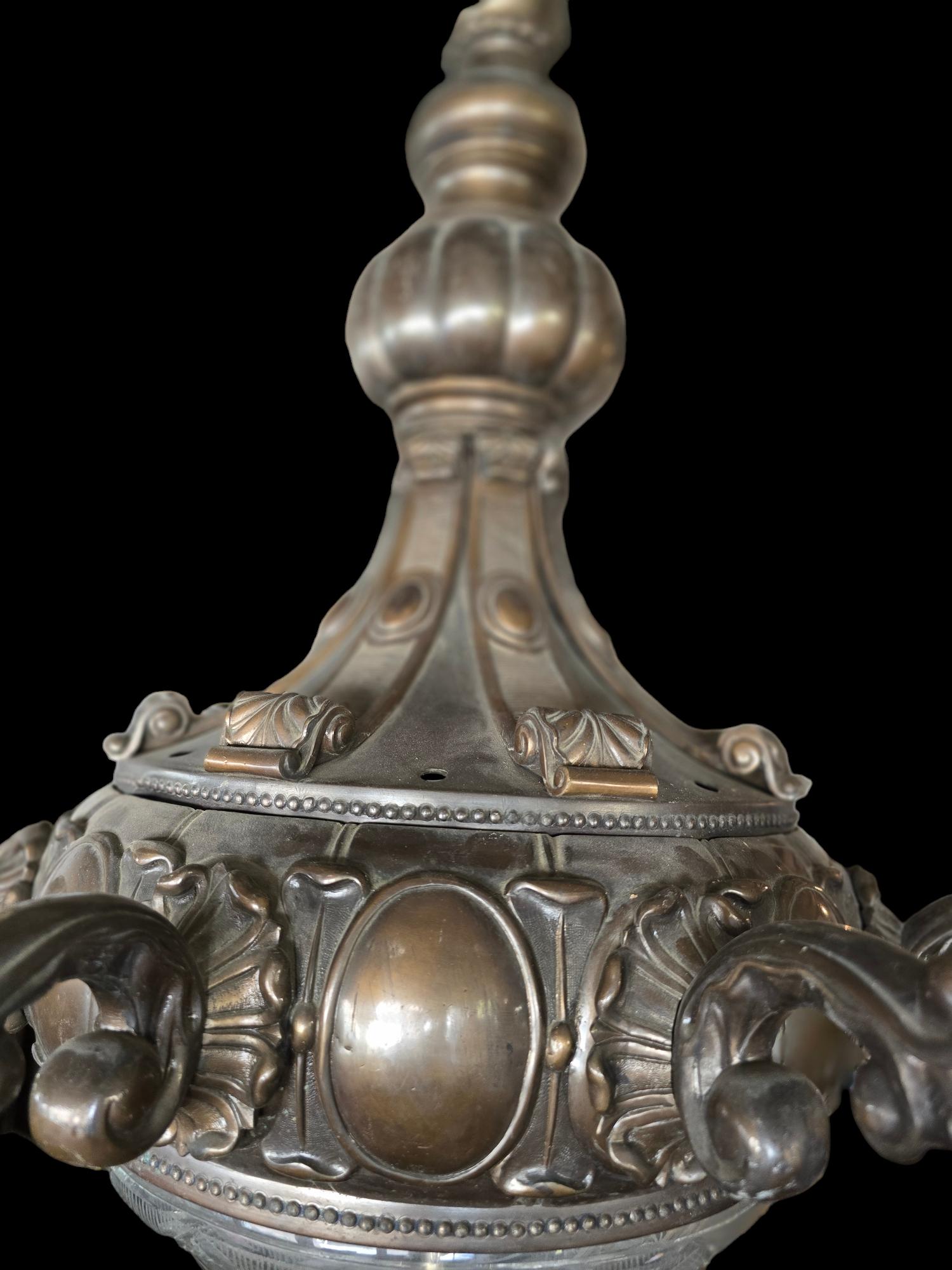 Baroque 19th Century Barokk bronz csillar For Sale