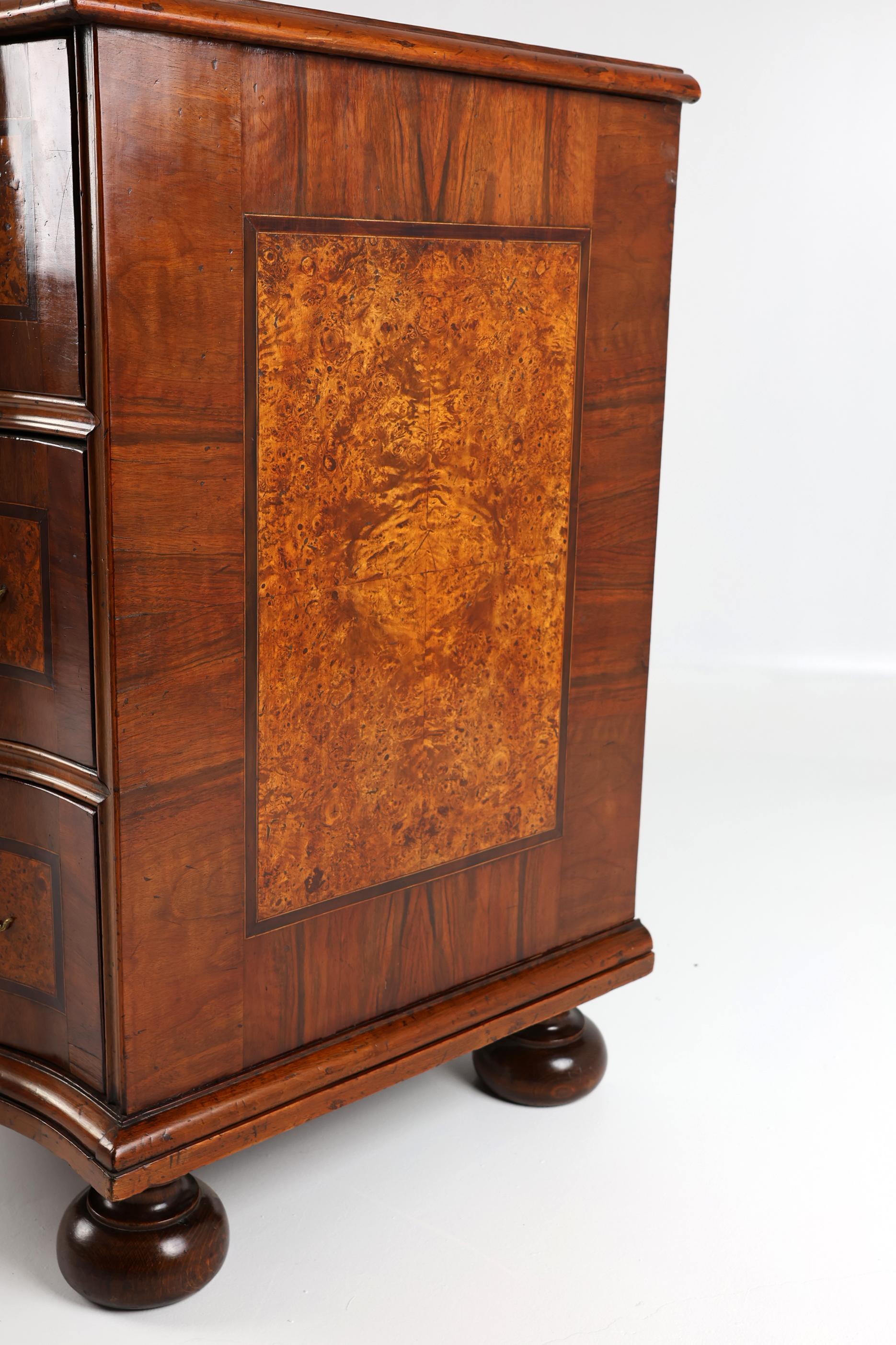 19th Century Baroque Chest of Drawers with Burl wood For Sale 4